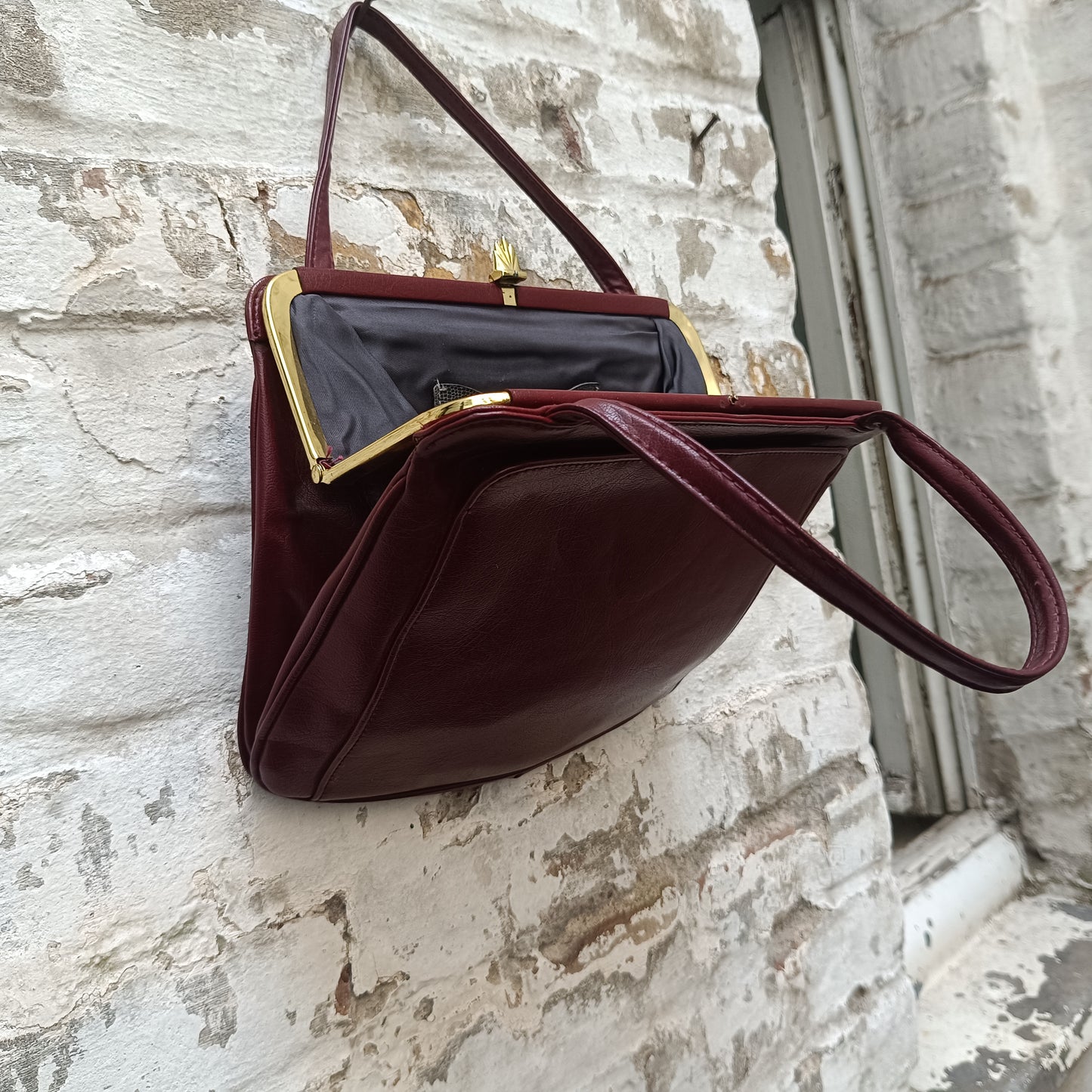 Burgundy Handbag - Vintage 60s Frame Bag | Clasp Purse
