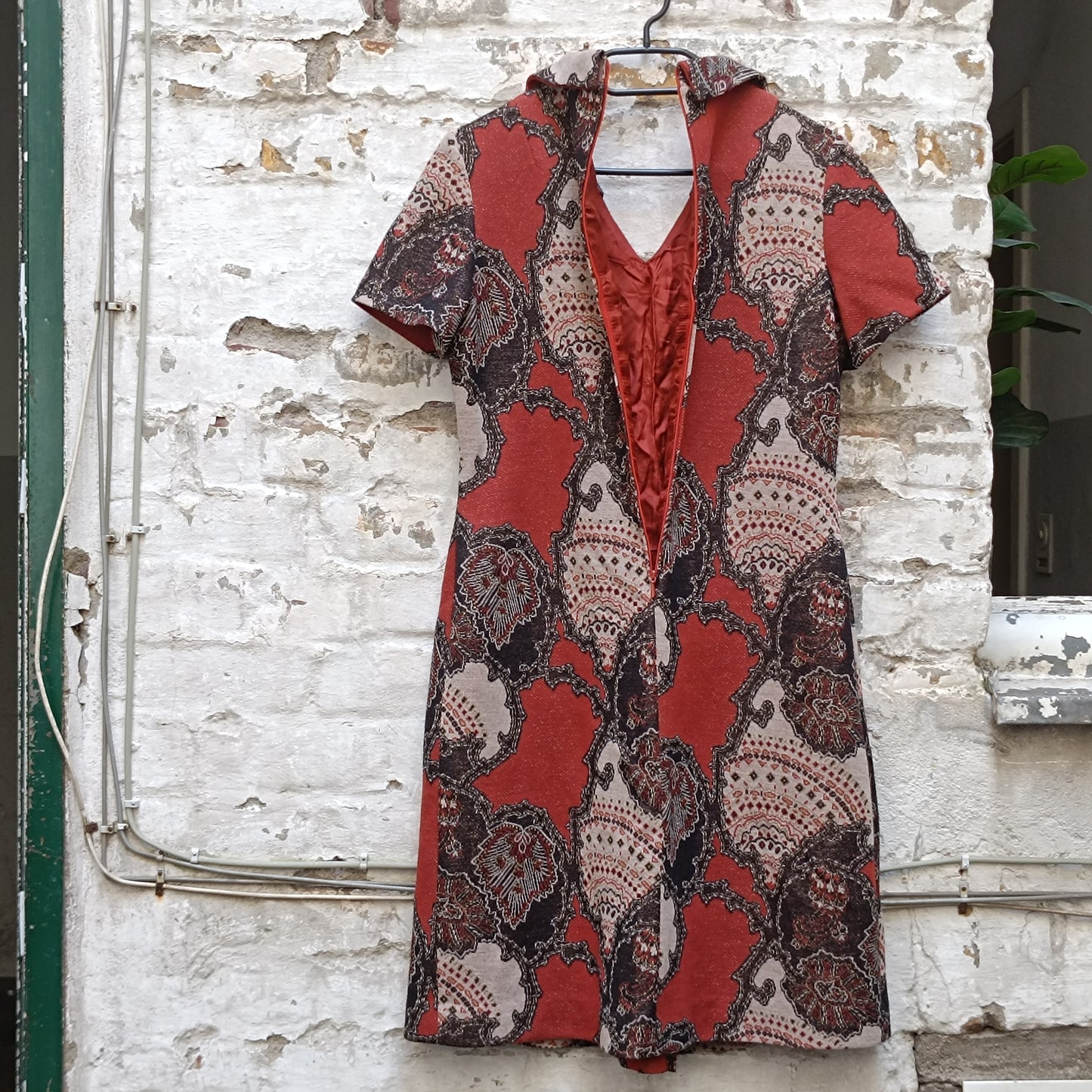 70s Paisley Mini Dress | Vintage Rust Brown A-Line Shift Dress M