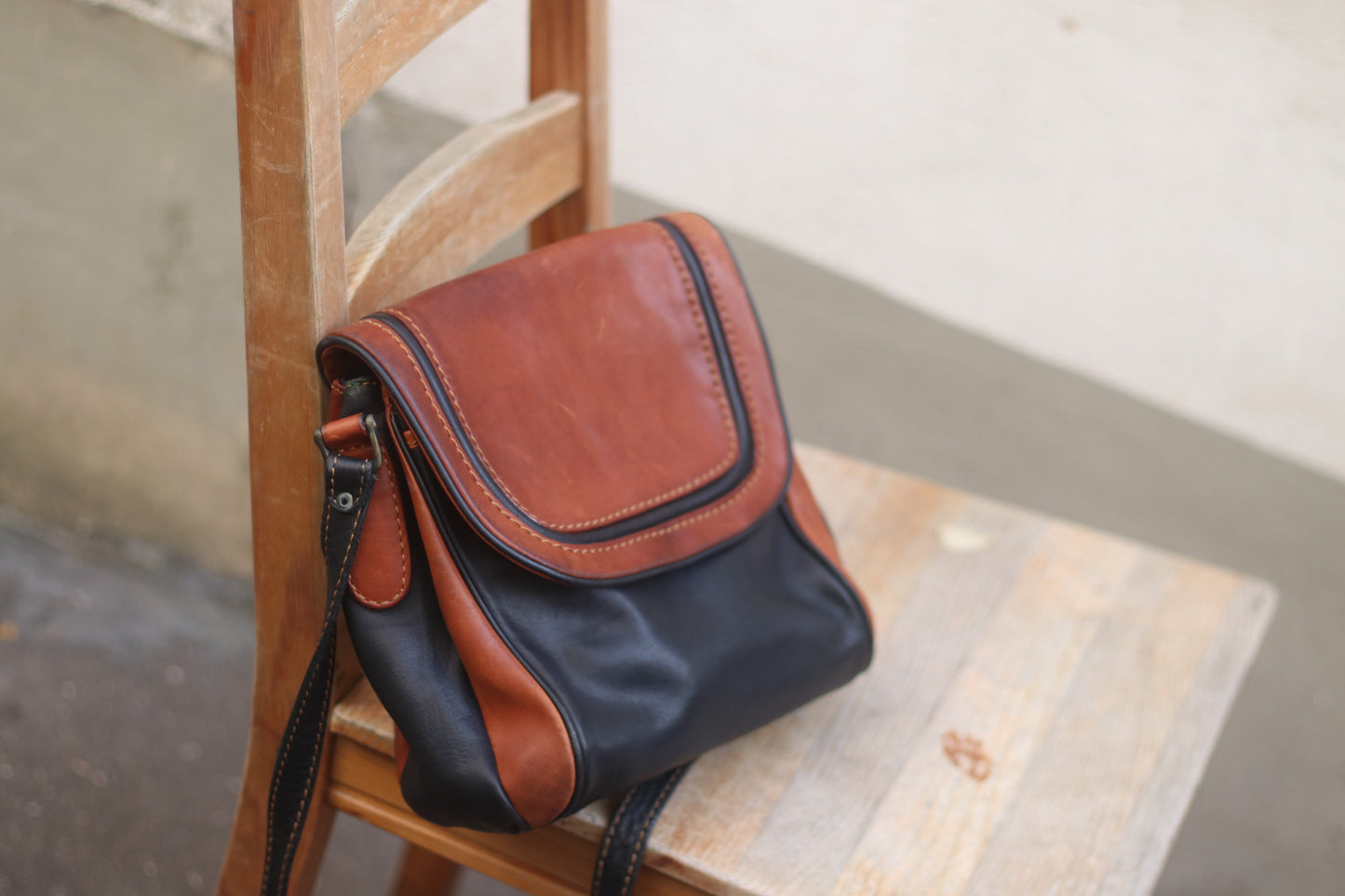 Vintage Brown Borella Leather Handbag