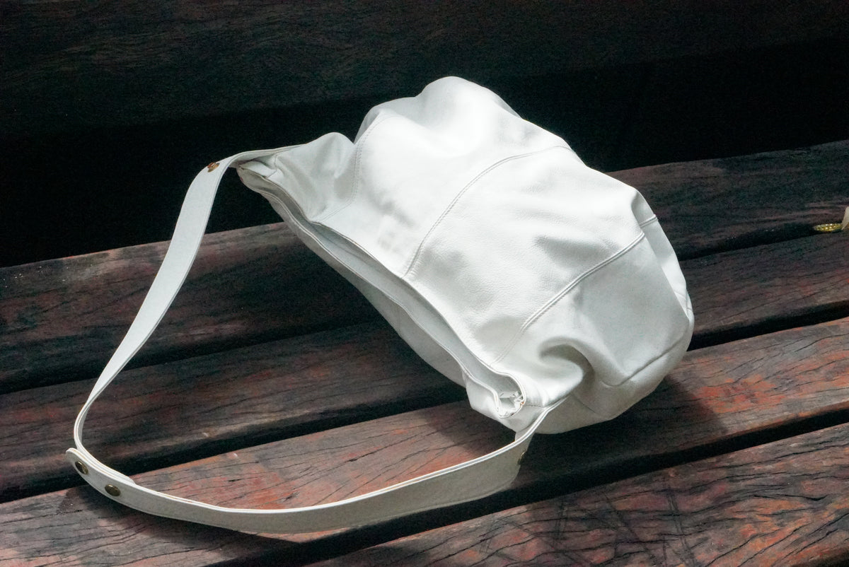 Leather Hobo Bag - Vintage 80s Off White Slouchy Shoulder Bag