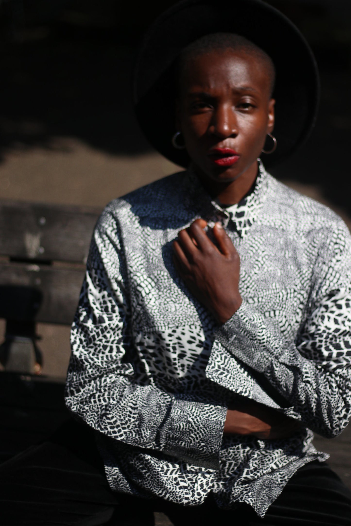 Vintage animal print blouse| 90s monochrome long sleeved shirt| Minimalist Workwear shirt