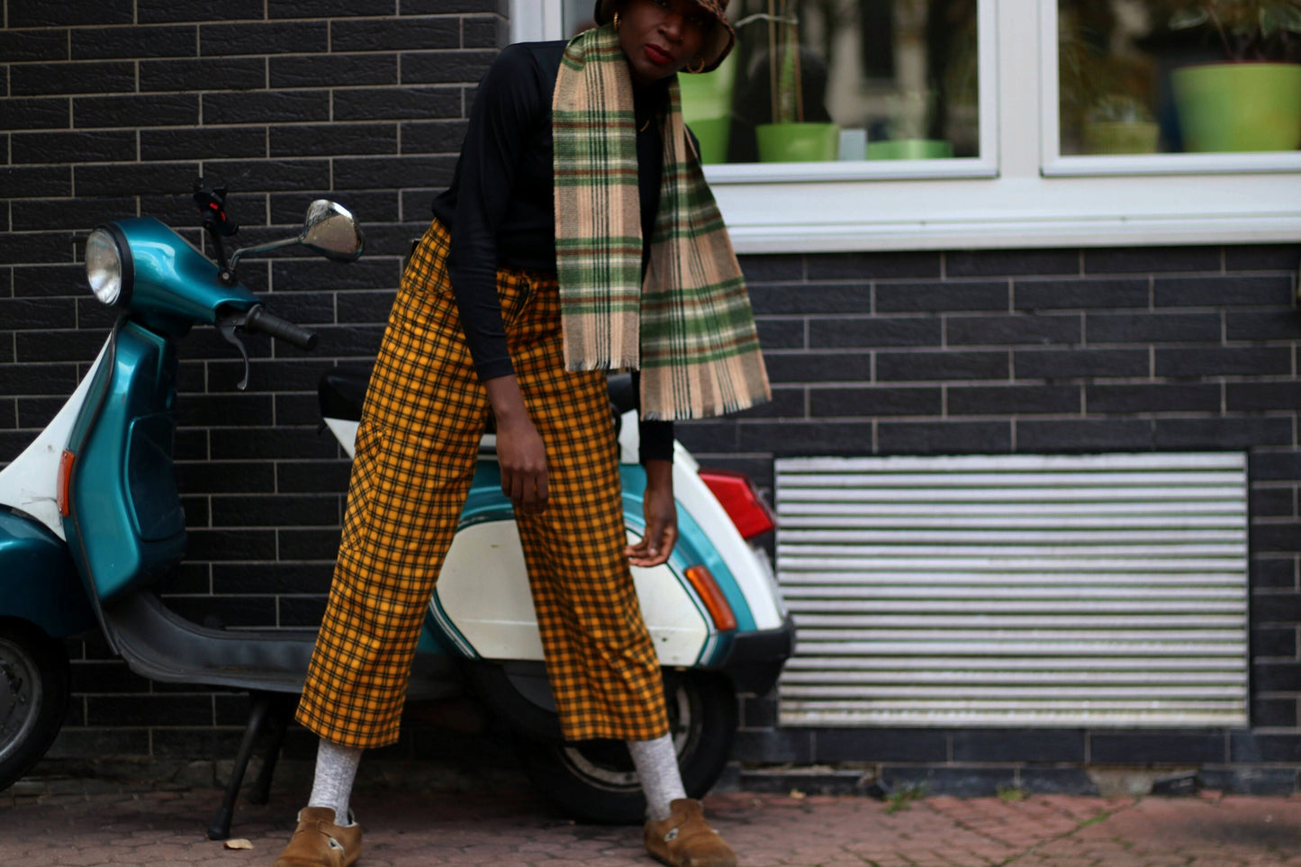 Y2k Unisex Scarf | Vintage Minimalist Checkered Winter accessory| Women's winter scarf| Classic men's scarf