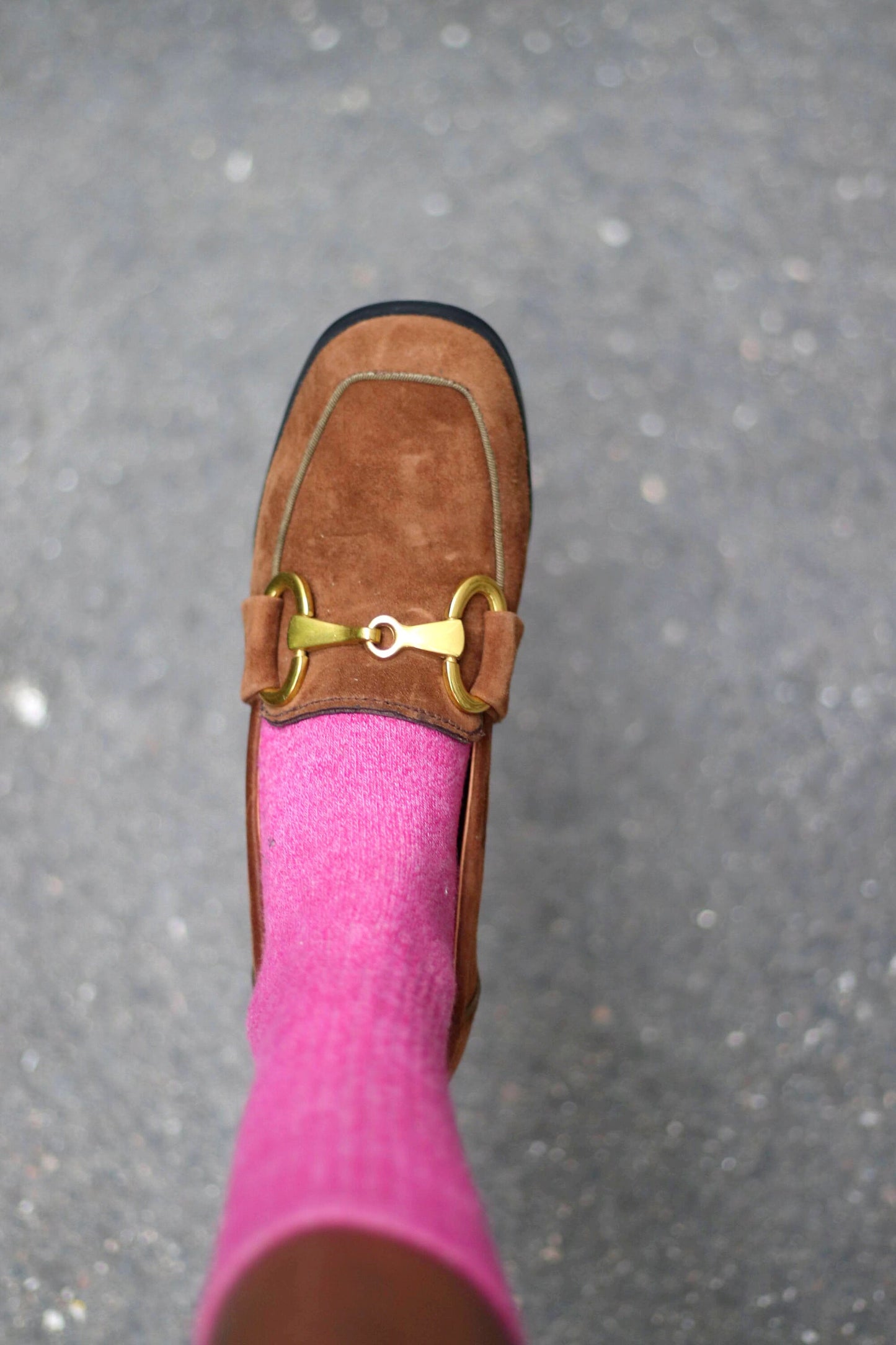 y2k Bibi Lou Loafers| Vintage Women's Horsebite Minimalist Suede Brogues| Chic Heeled Brown Oxfords with Gold-Toned Details