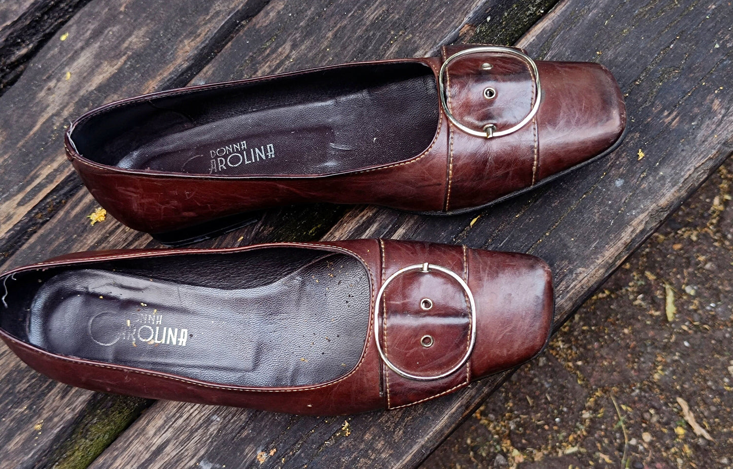 90s Leather Pumps| Brown Minimalist Chic Heels| Vintage Donna Carolina Feminine Heels with Silver Details| Size 37.5 EU