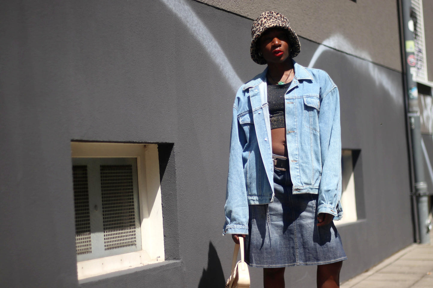 90s Denim Jacket| Vintage Unisex Jean Jacket Women's Minimalist Classic Blue Denim Jacket