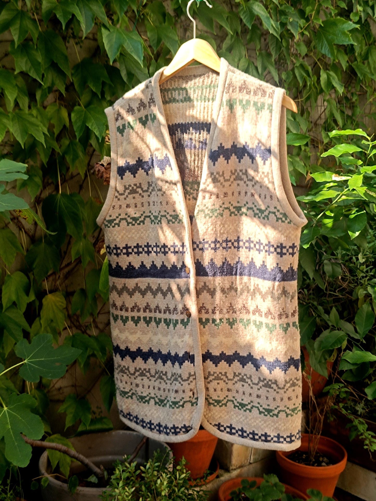 90s Oversized Vest| Minimalist Sleeveless Knit | Vintage Sleeveless Cardigan|