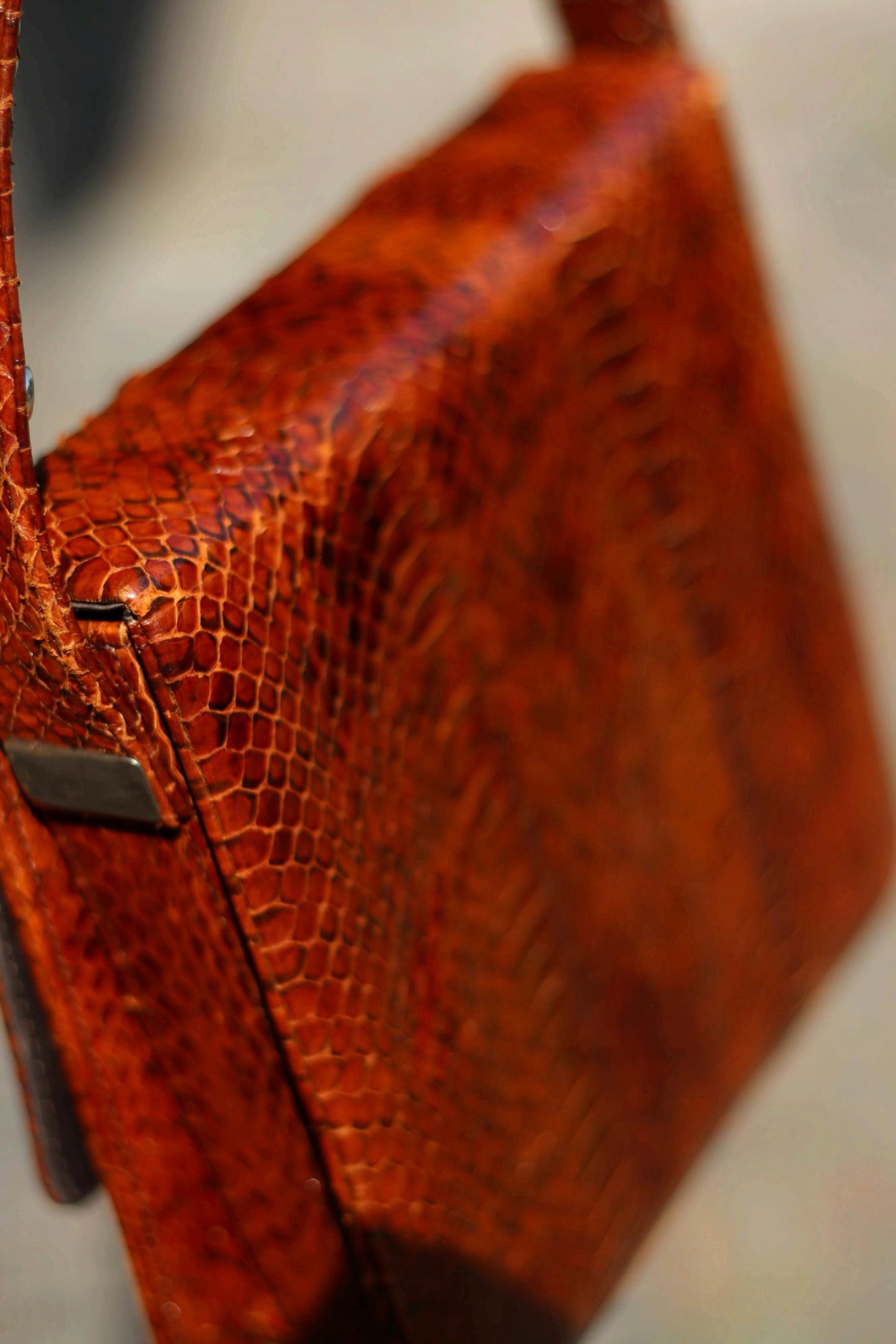 Faux Snakeskin Leather handbag| Vintage Brown Compact Shoulder bag | 70s Mini Leo Print Bag