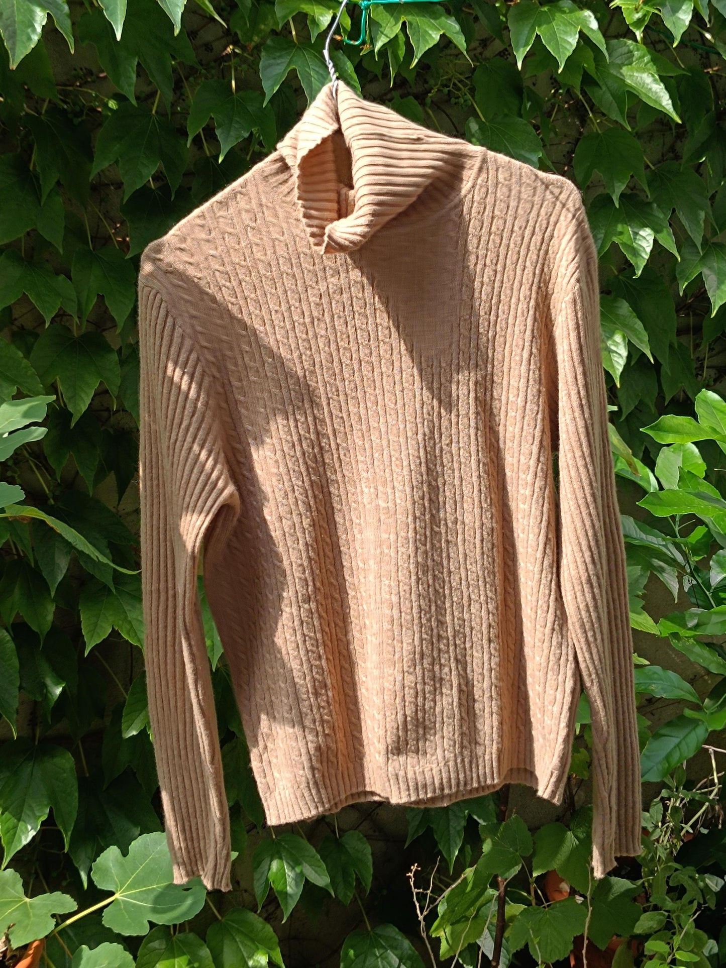 90s Esprit Turtleneck| Vintage Brown Winter Merino Wool Blend Winter Sweater| Women's Minimalist Long-sleeved Sweater