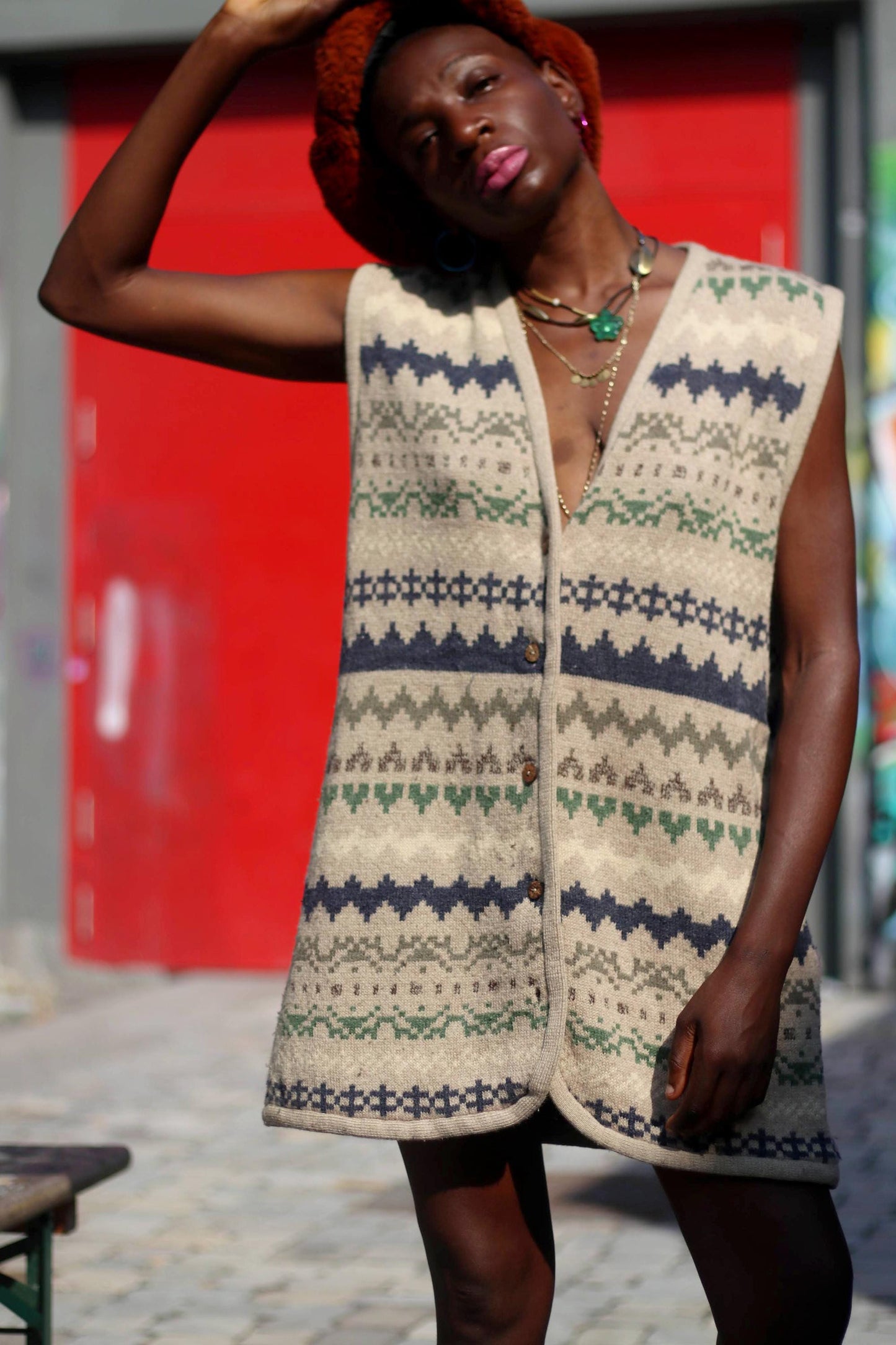 90s Oversized Vest| Minimalist Sleeveless Knit | Vintage Sleeveless Cardigan|