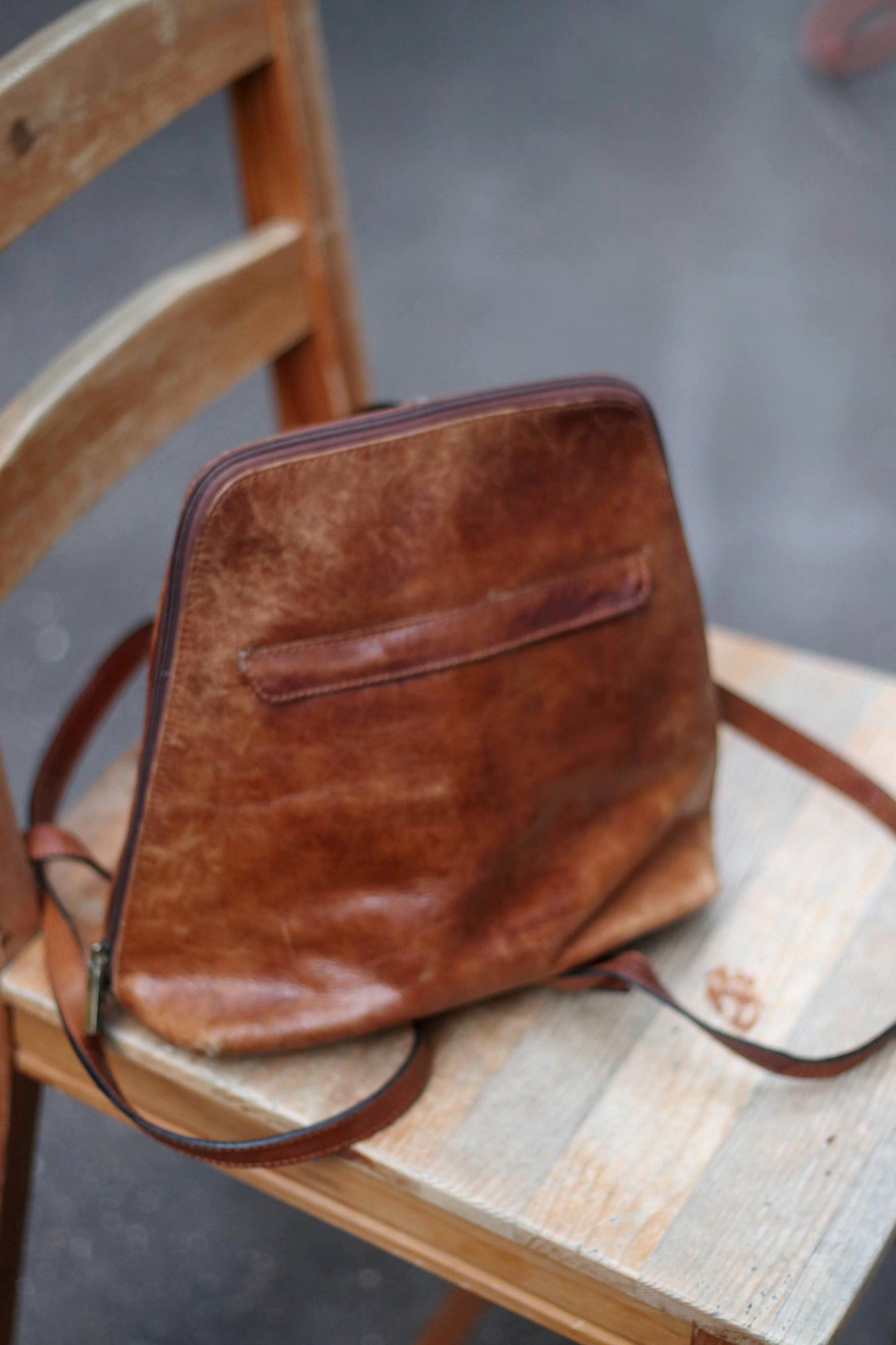 90s Leather Backpack| Brown Sacatini Minimalist Classic bag| Minimalist Women's backpack| Unisex Genuine Leather bag