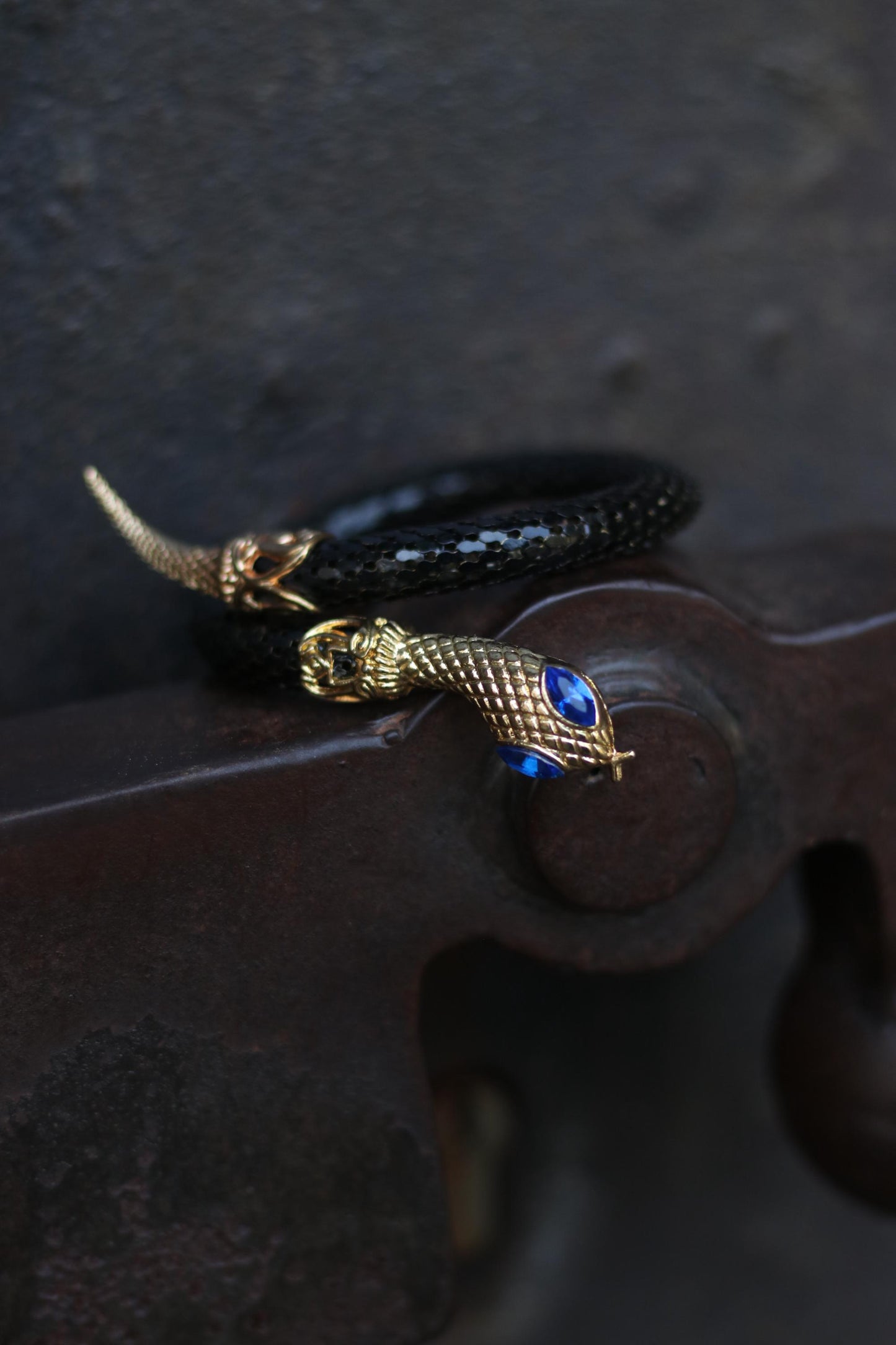 80s Kitchsy Snake Motif Bracelet| Vintage Black and Gold-Toned Bracelet|