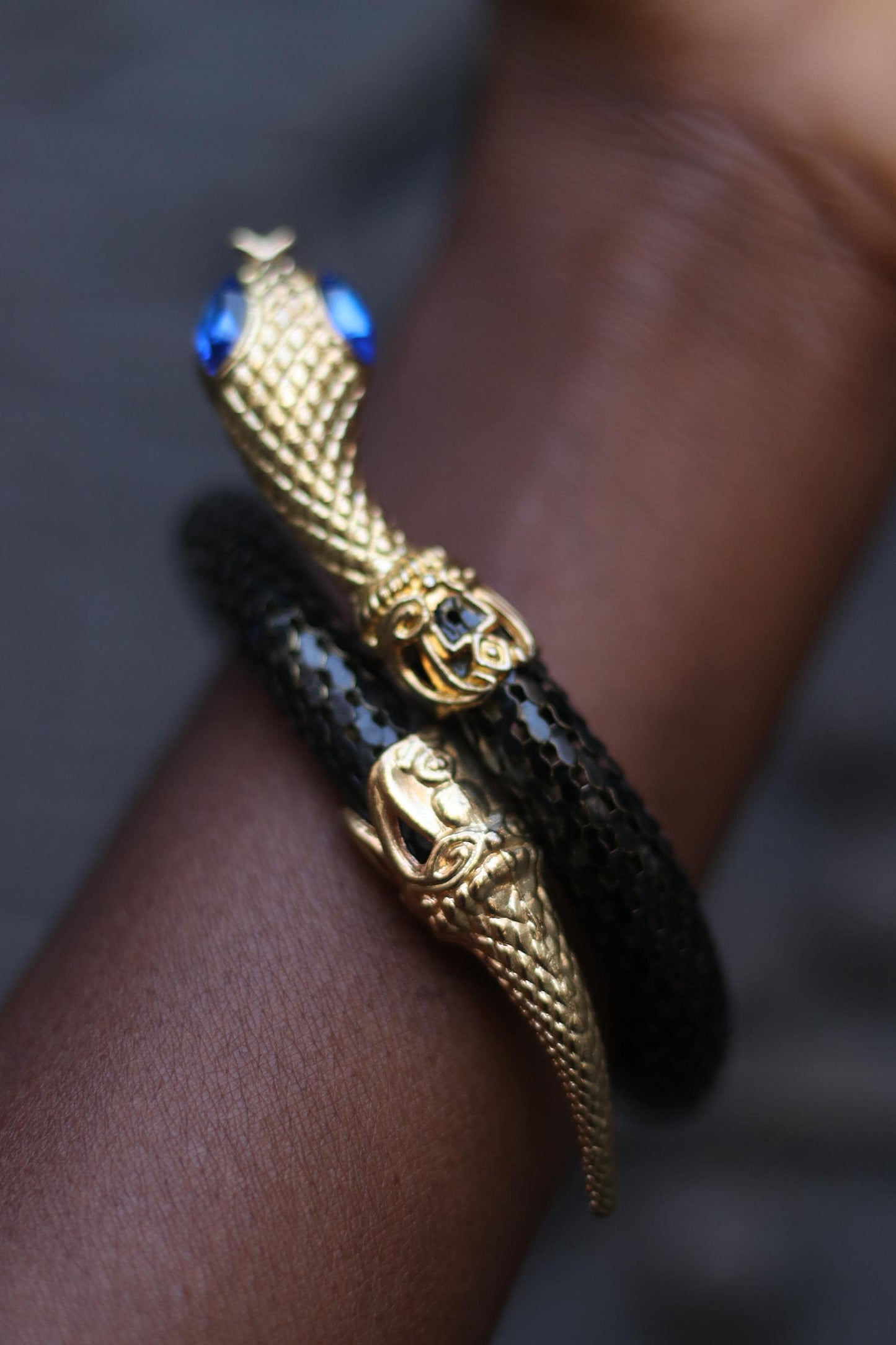 80s Kitchsy Snake Motif Bracelet| Vintage Black and Gold-Toned Bracelet|