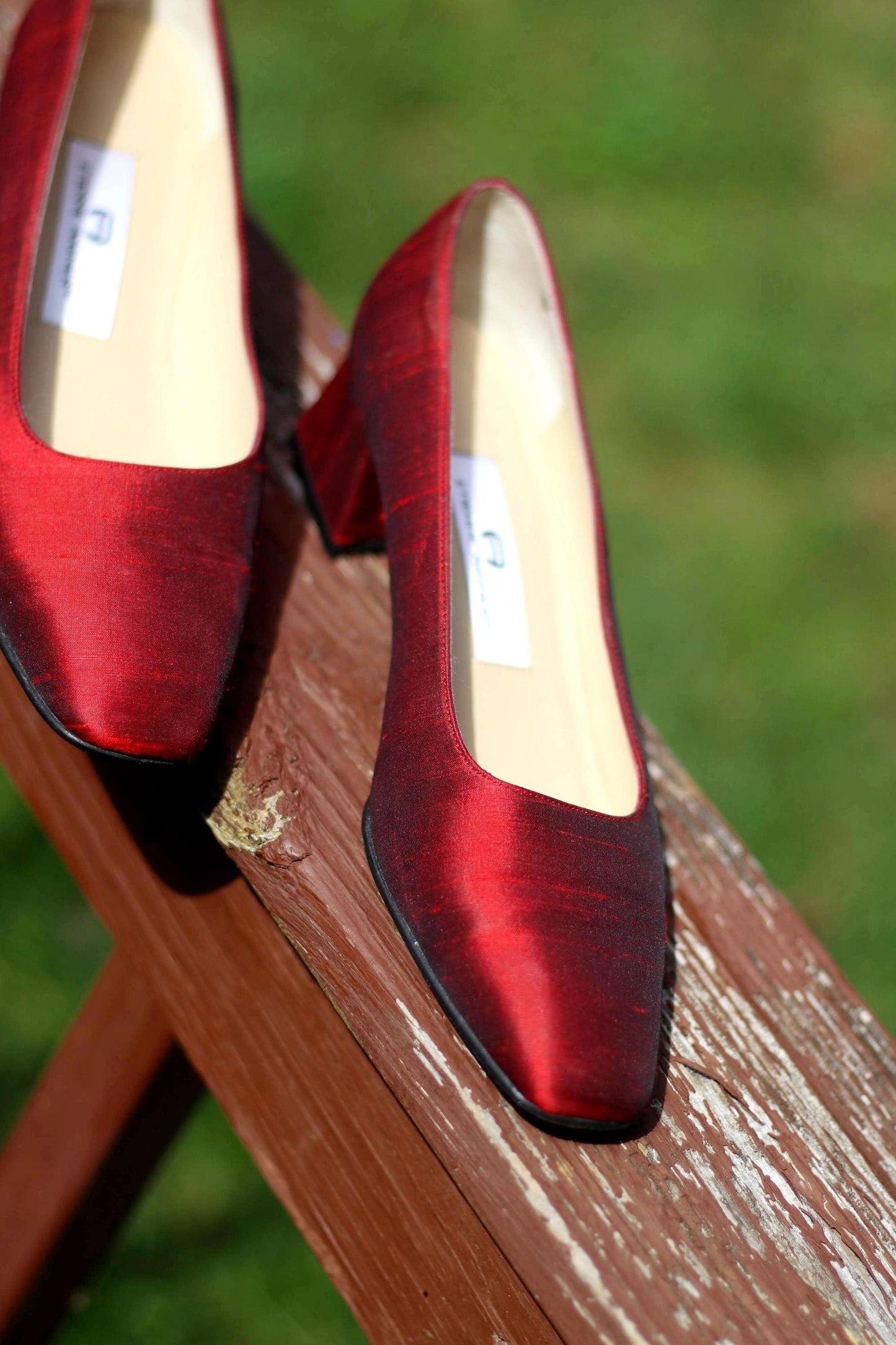 80s Etienne Aigner Pumps| Vintage Red Women's Retro Pumps| Elegant Festive Minimalist Shoes
