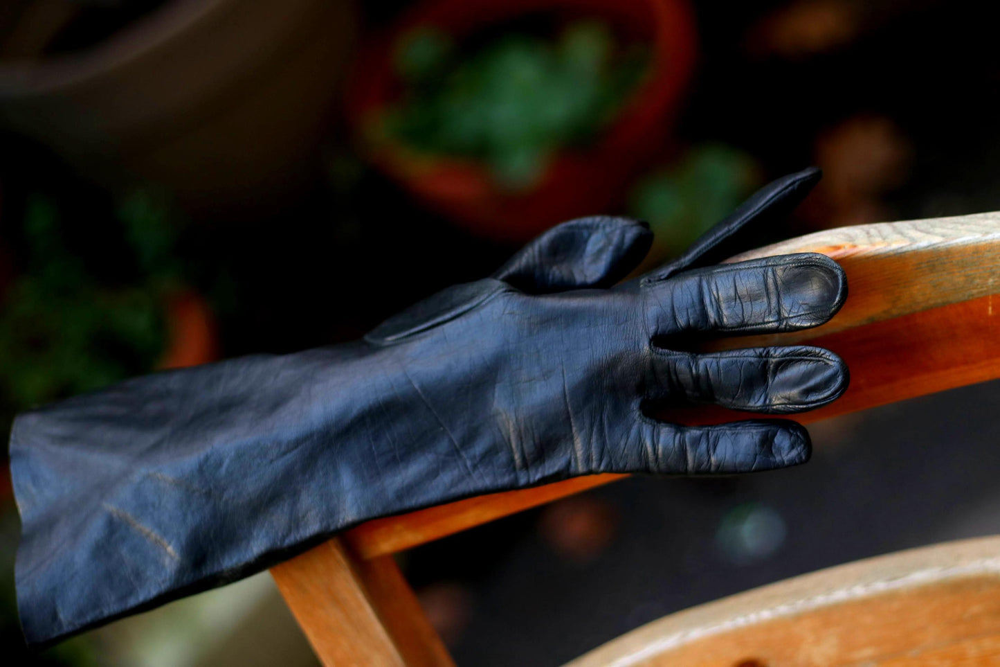 90s Black Leather Gloves | Vintage women's winter gloves| Minimalist chic winter accessory