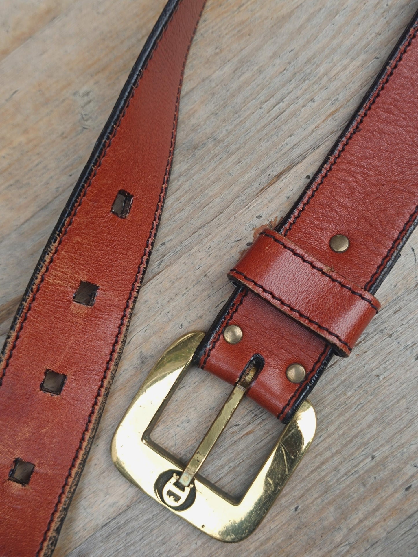Vintage Etienne Aigner Red Leather Belt | Classic Leather belt with Gold Toned Hardware| Minimalist Chic Women's design