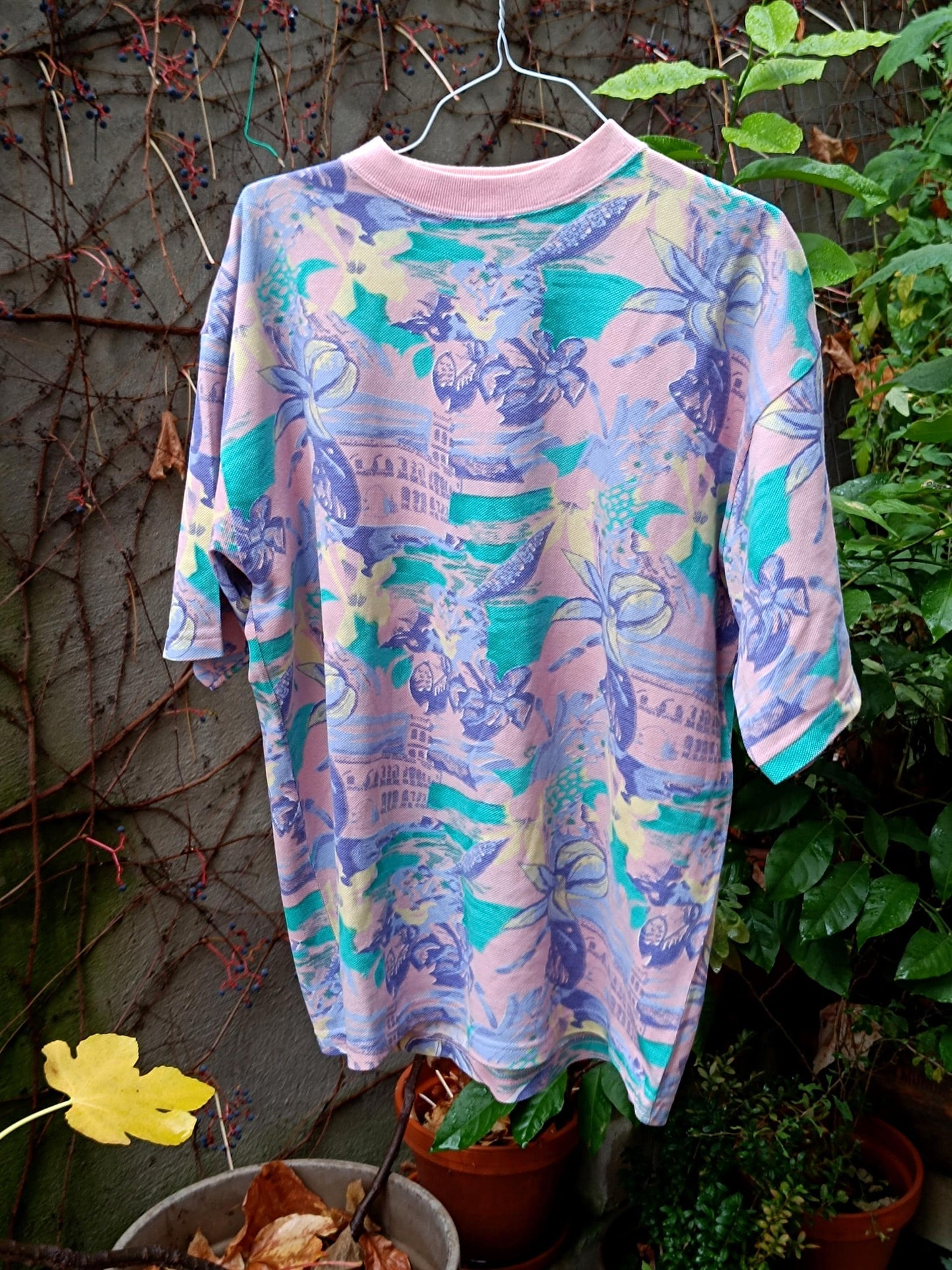 90s Crazy Print T-Shirt| Vintage Purple Unisex Shirt| Graphic Fantastic Short-sleeved Design