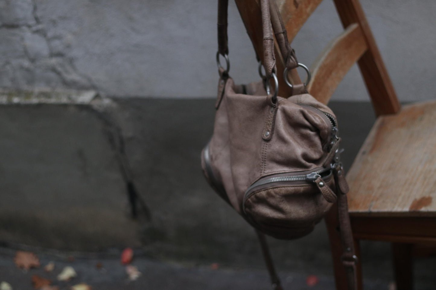 FredsBruder Sand Coloured Leather Hobo Bag| Vintage Genuine Leather Shoulder bag | Women's Minimalist Crossbody