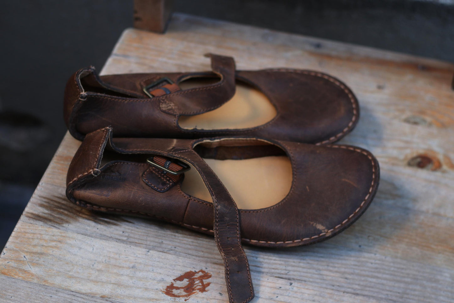 Vintage Clarks Originals Leather Shoes | 90s Women's Minimalist Brown Preppy Every day Shoes| Ugly Shoe Trend