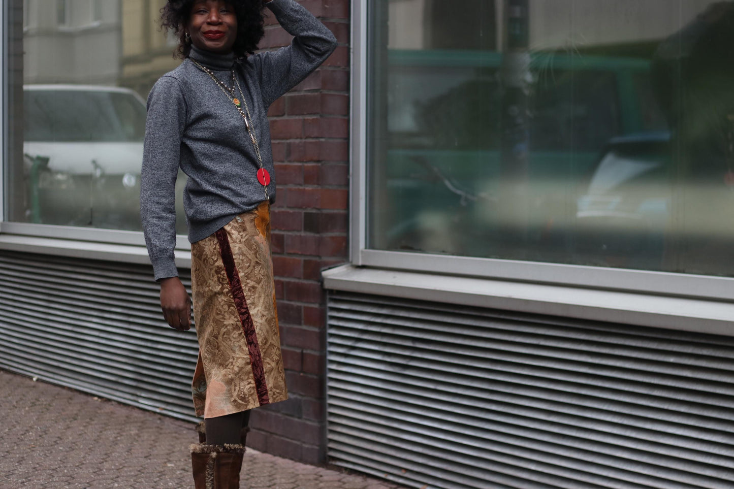 y2k Roberto Cavalli Floral Knee-length Skirt| Women's Vintage Brown Velvet Optic Designer Skirt | Vintage Cotton Knee-length Skirt Medium