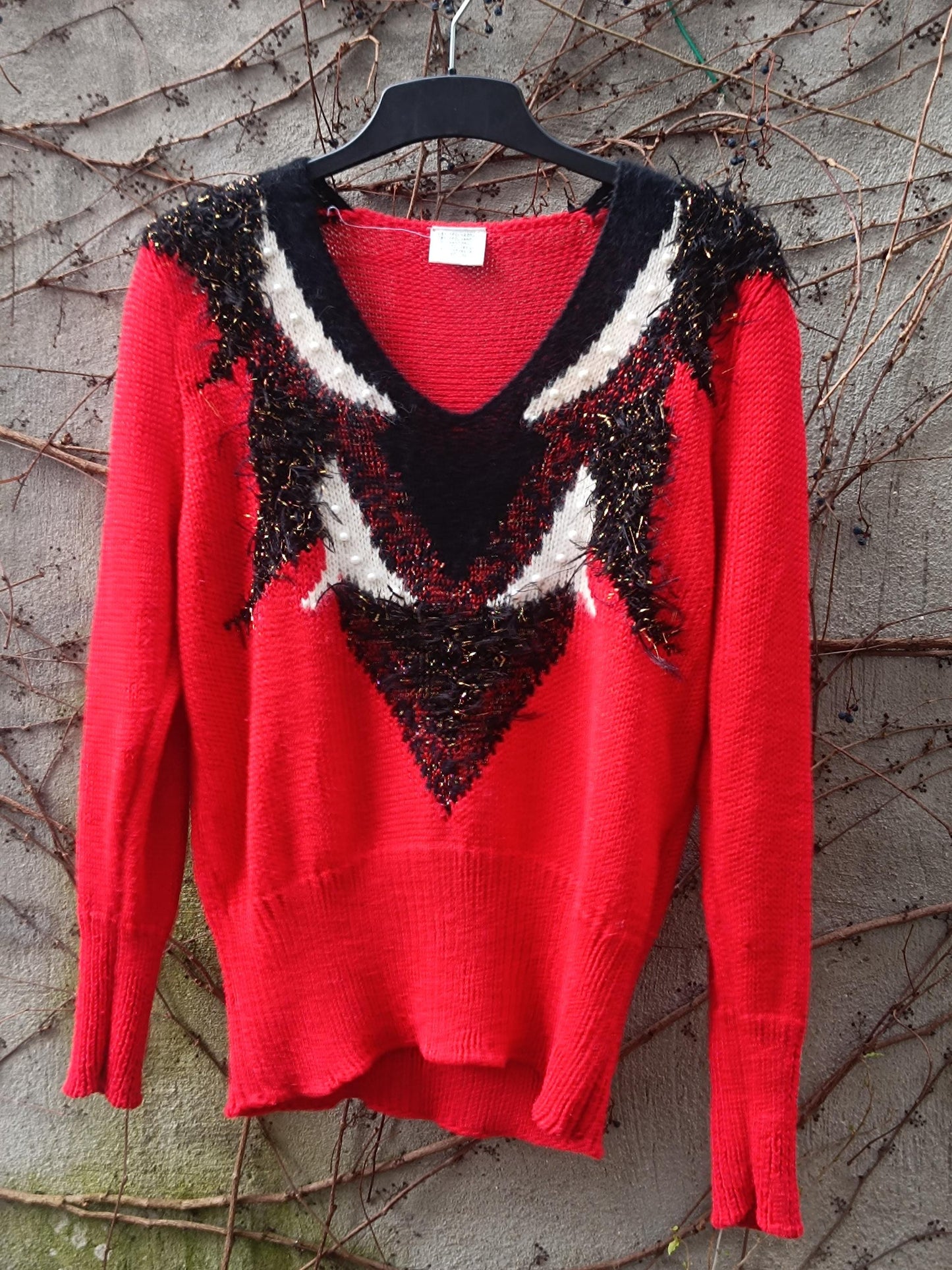 Vintage 80s Funky Jumper | Women's Red Retro Bold Knitted Sweater| V Neck Long-Sleeved Winter Knit