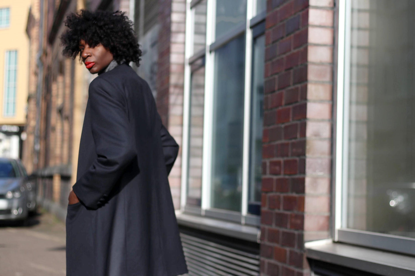 Vintage Oversized Blazer| 90s Black Boxy Fit Work Jacket| Women's Minimalist Power Dressing Design| Dark Academia