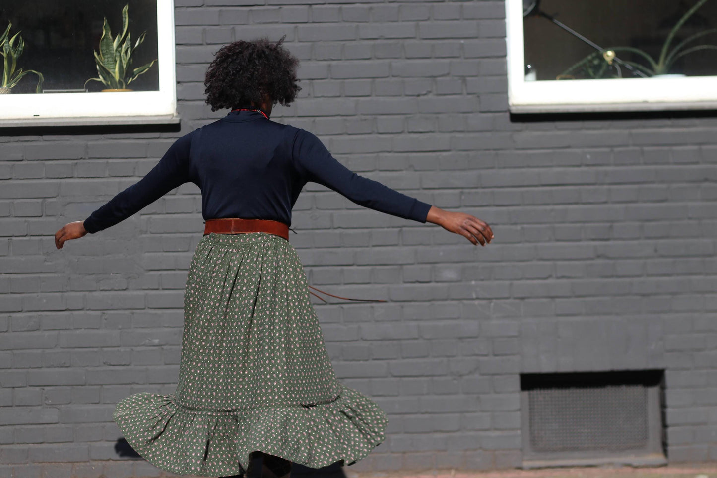 70s Boho Folk Skirt | Vintage Women's Eyedrop Print Midi Skirt | Country-Inspired Green Free-Spirit Skirt | Cottagecore Ruffle Hem Festival