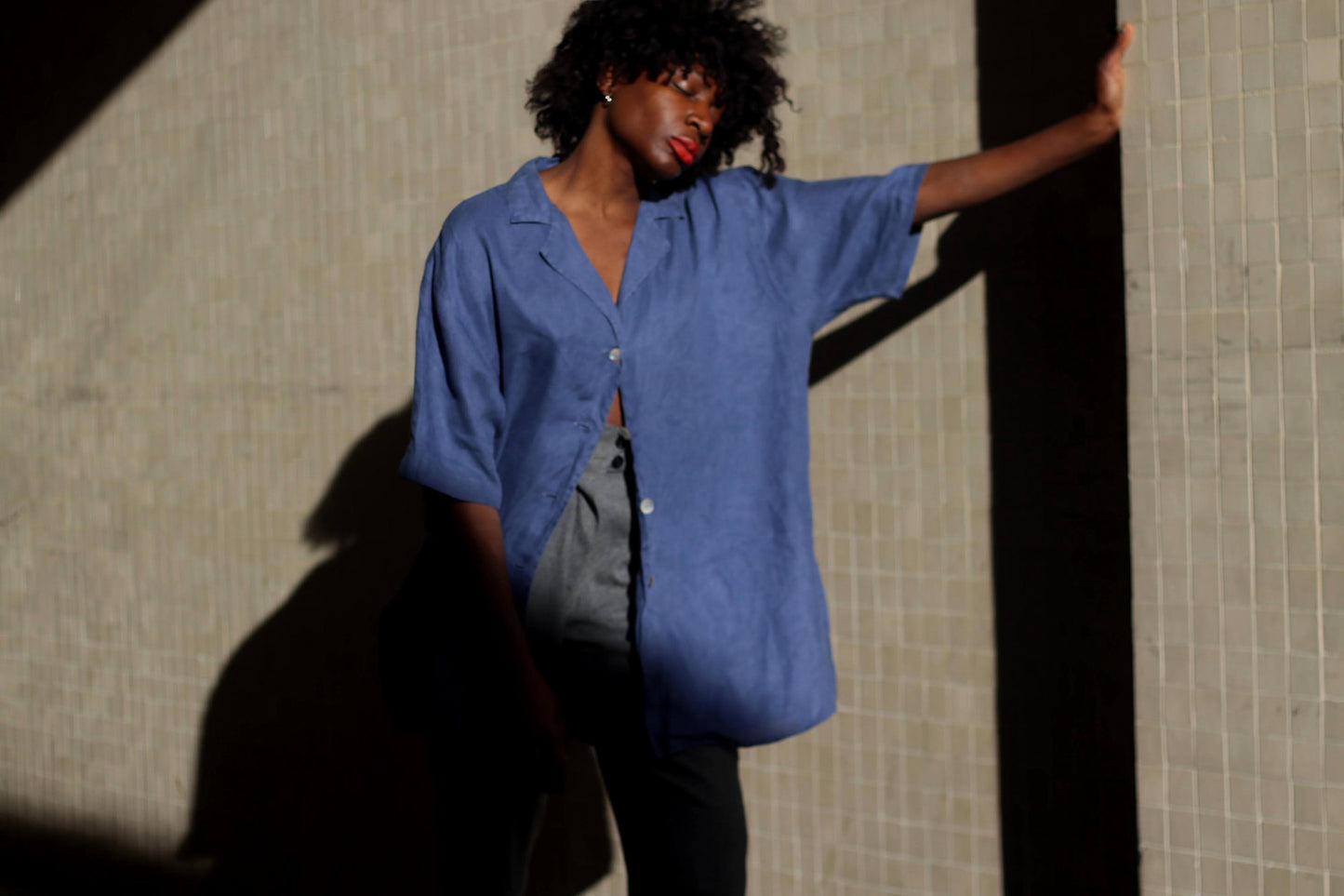 90s Linen Blouse| Vintage Einhorn Blue Oversized Women's Blouse| Minimalist Lightweight Summer Short-Sleeved Shirt