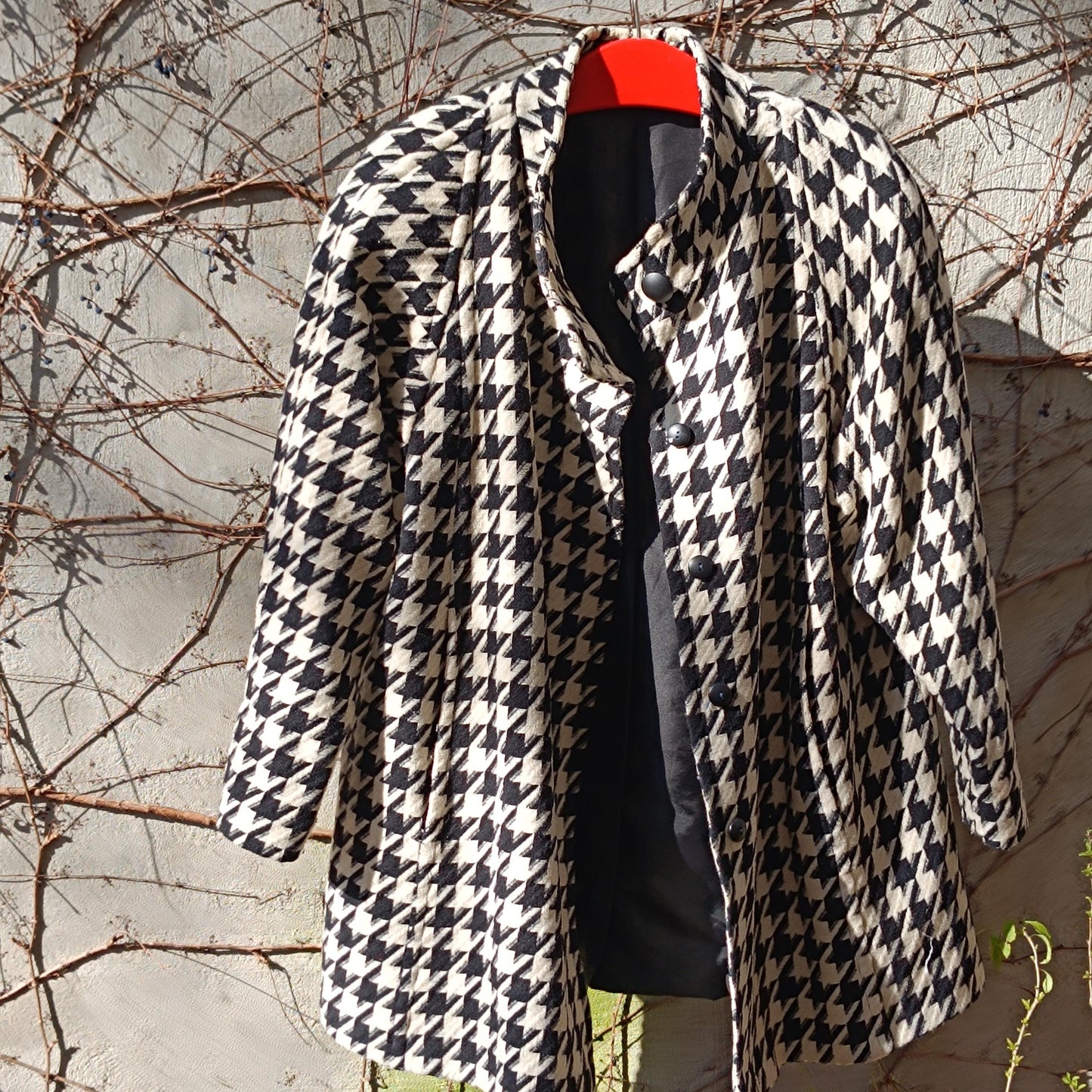 Vintage Houndstooth Wool- Cashmere Blend Coat | 90s Classic Chic Black and White Mod Women's Jacket