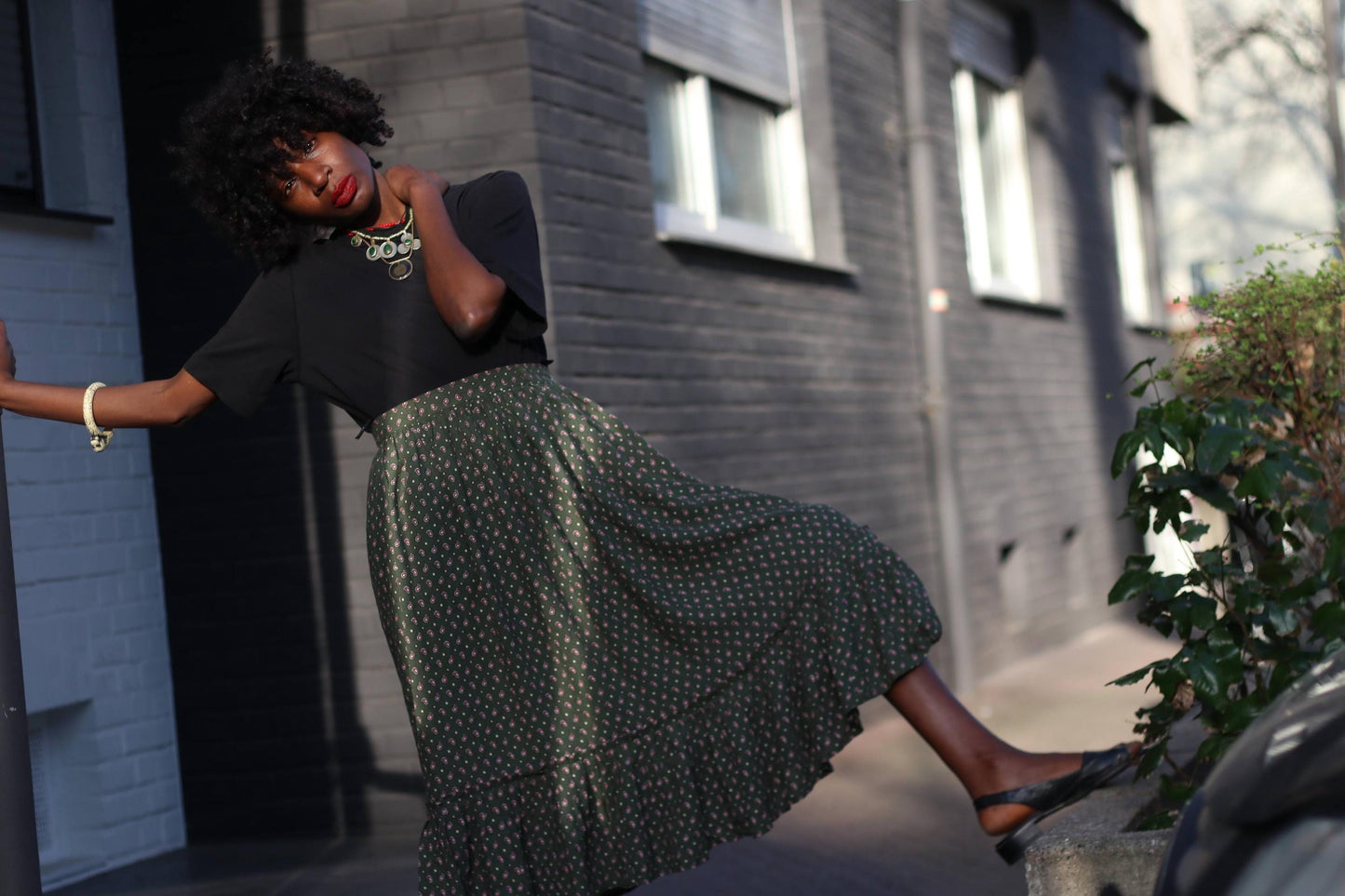 70s Boho Folk Skirt | Vintage Women's Eyedrop Print Midi Skirt | Country-Inspired Green Free-Spirit Skirt | Cottagecore Ruffle Hem Festival