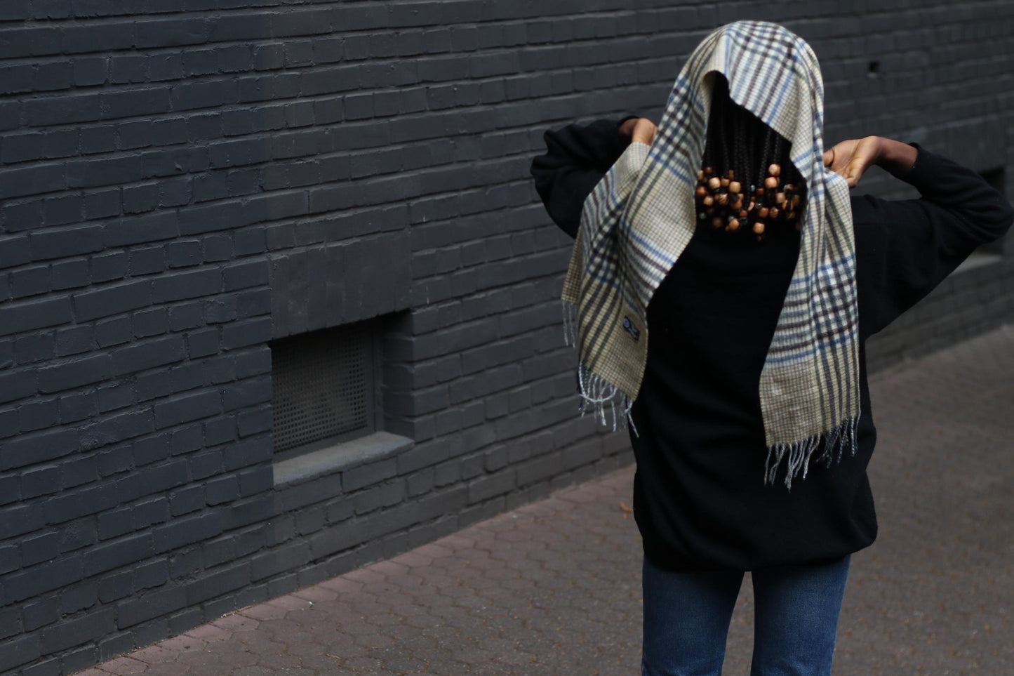 Vintage Scarf in Grey and Brown | Y2K minimalist C&A checkered winter accessory