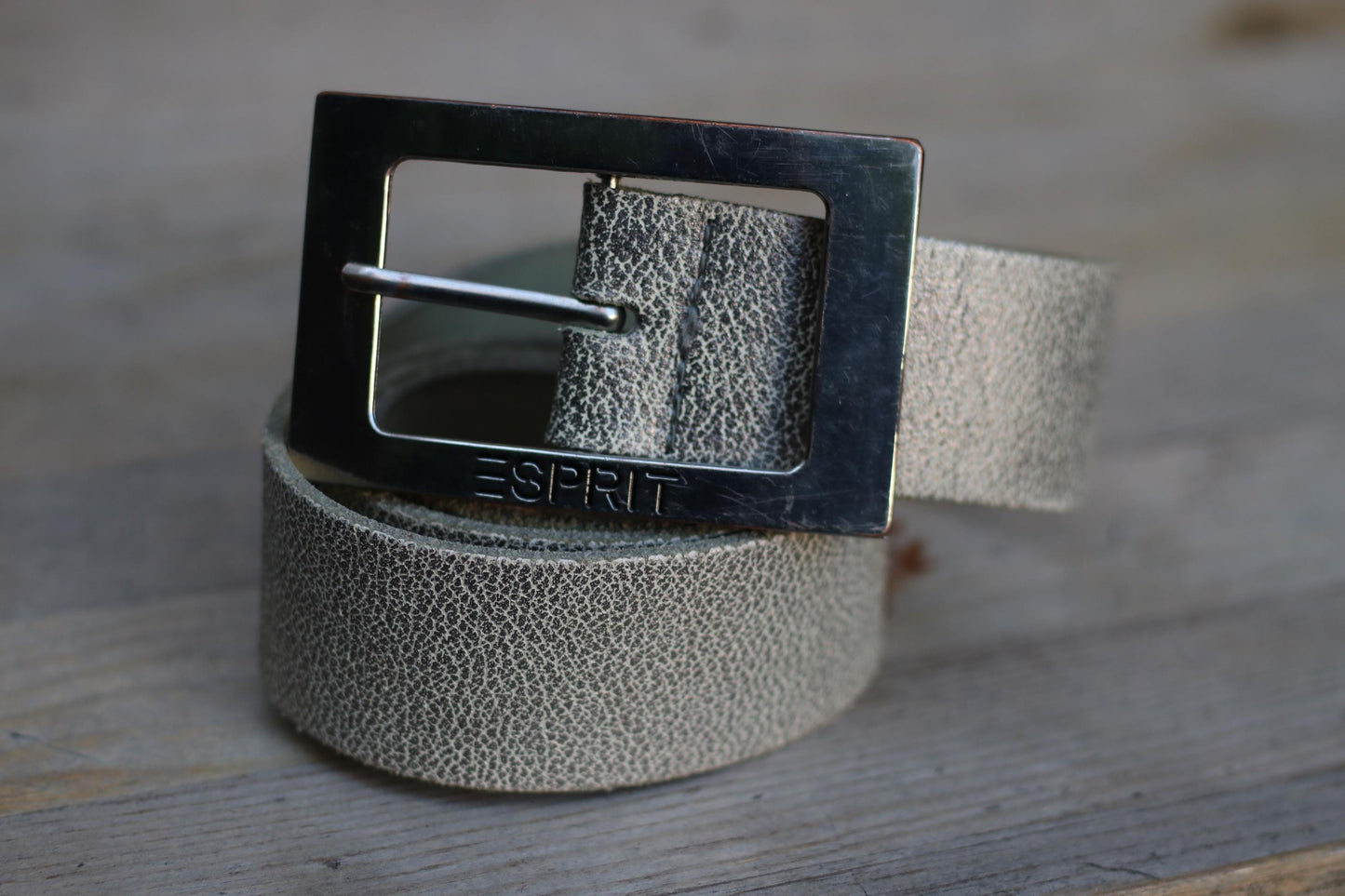 Y2K Metallic Leather Belt β Esprit Logo Buckle, Crackle Texture Silver Waist Acessory, 2000s Statement Piece