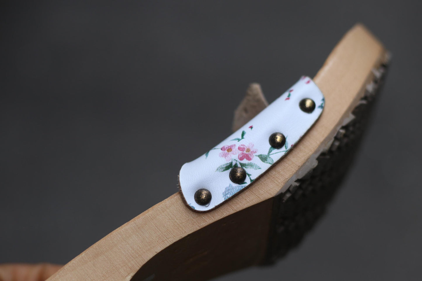 Vintage Floral Clogs - Swedish Style - Size 40 - White Leather & Wood - Boho Chic Shoes