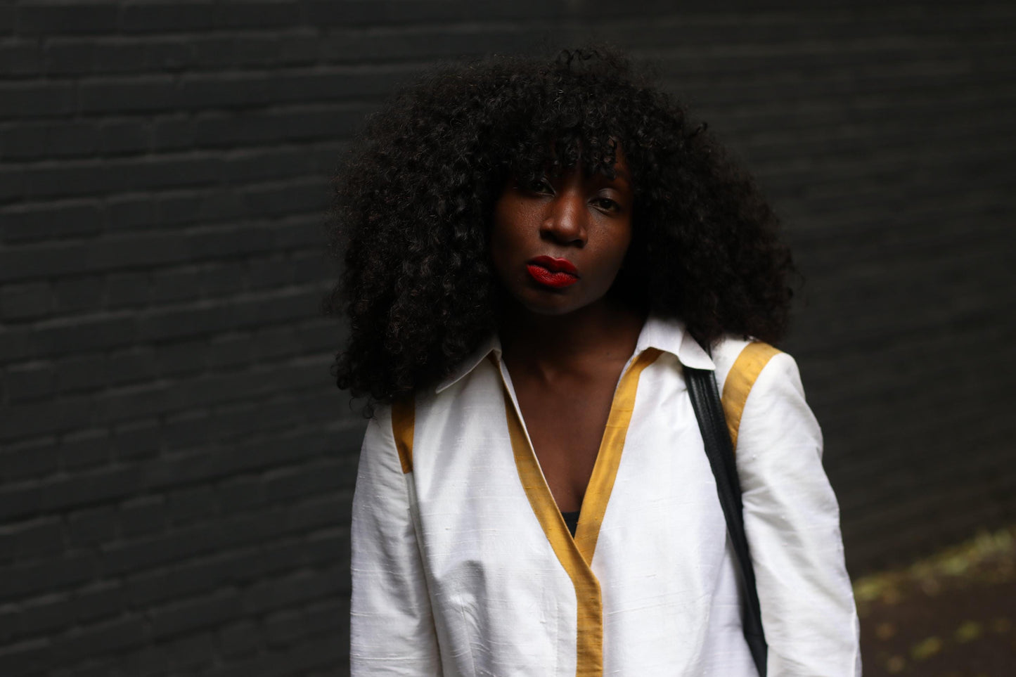 90s Silk Blazer– Vintage lightweight Jacket–Minimalist White and Gold Eveningwear Shirt |