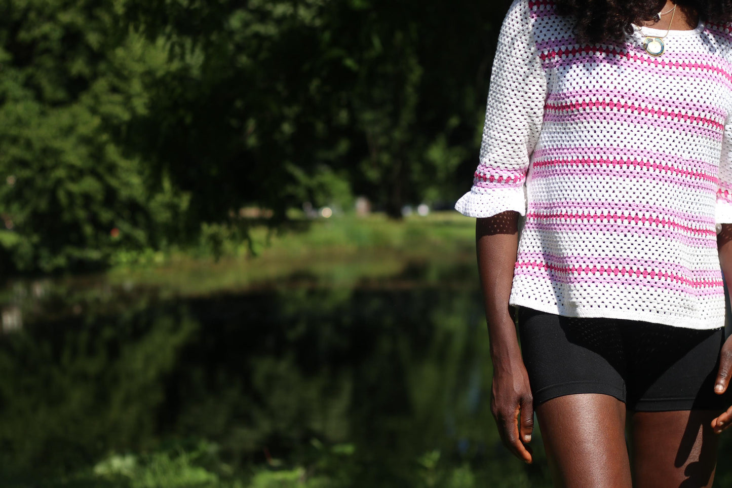 1970s Handmade Knit Top Vintage Boho White Pink Crochet Blouse Cottagecore