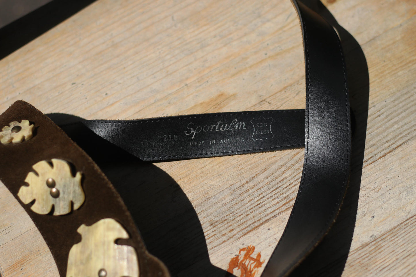 Vintage Austrian Suede Bel| Brown Leather Folk Belt with Brass Leaf Accents| Alpine Tyrolean Style – Traditional Costume Accessory