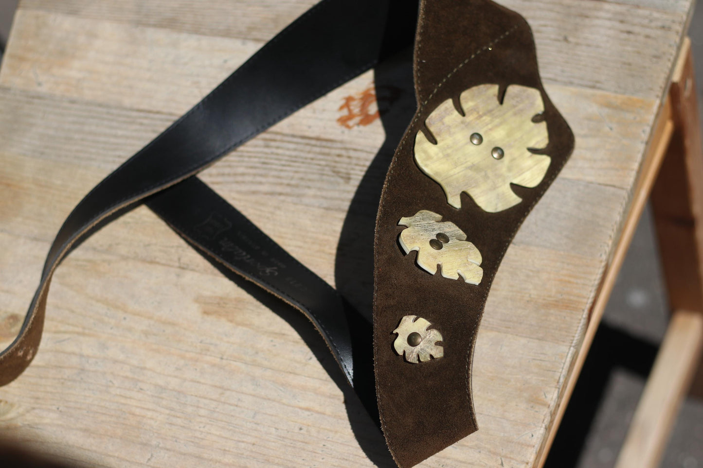 Vintage Austrian Suede Bel| Brown Leather Folk Belt with Brass Leaf Accents| Alpine Tyrolean Style – Traditional Costume Accessory