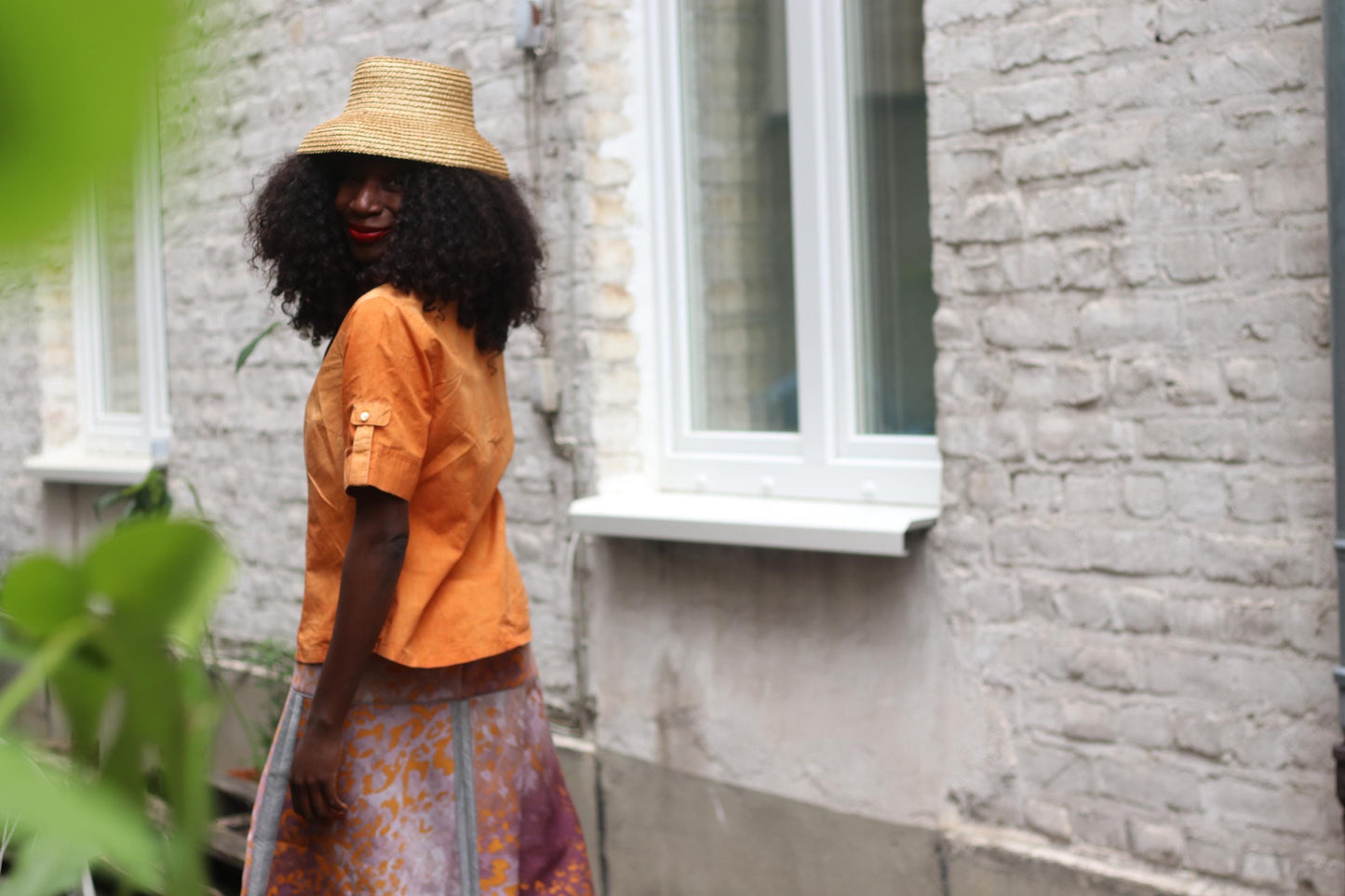Vintage Brown Orange Shirt – 90s Short Sleeve Button Down Collared Top – Women’s Lightweight Summer Blouse Retro Minimalist Style