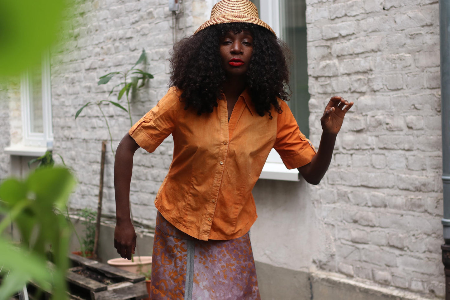 Vintage Brown Orange Shirt – 90s Short Sleeve Button Down Collared Top – Women’s Lightweight Summer Blouse Retro Minimalist Style