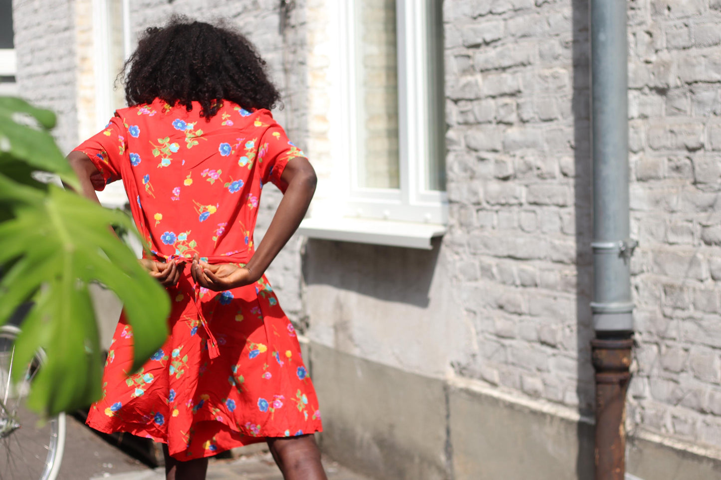 80s Vintage Red Floral Playsuit – Short Sleeve Romper with Button Front, Retro Festival Outfit, Summer One Piece