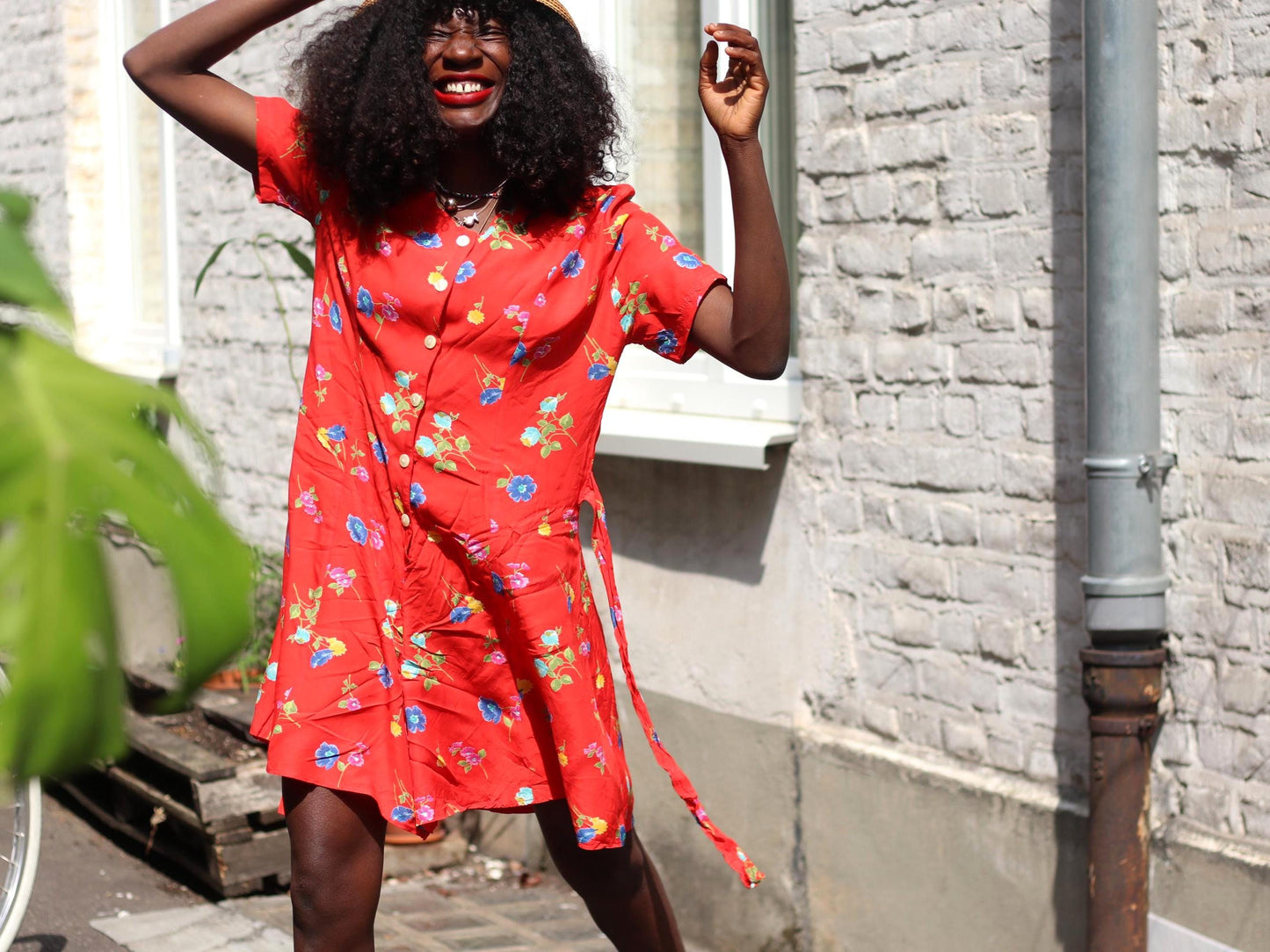 80s Vintage Red Floral Playsuit – Short Sleeve Romper with Button Front, Retro Festival Outfit, Summer One Piece