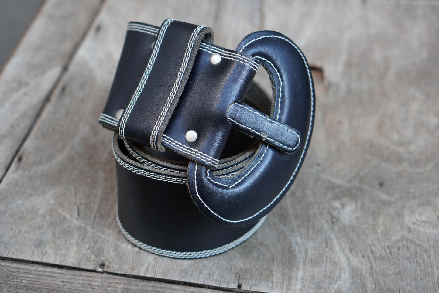 Y2K Wide Black Leather Cinch Belt: Oversized Buckle, White Stitch