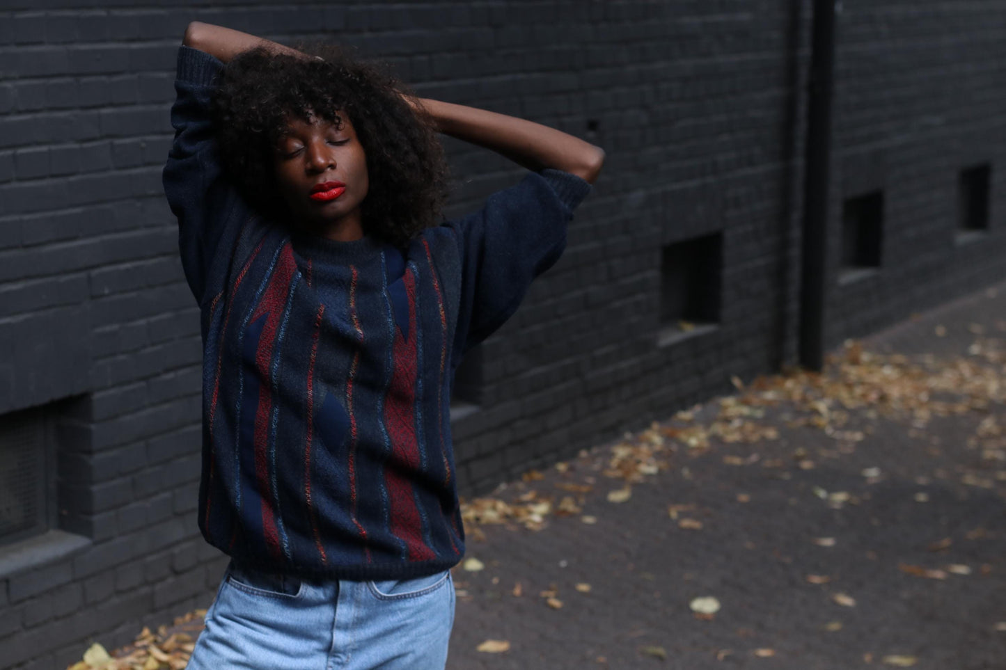 Vintage 90s Navy Blue Sweater – Cozy Stripes Argyle Pullover, Textured Knit, Unisex Retro Jumper
