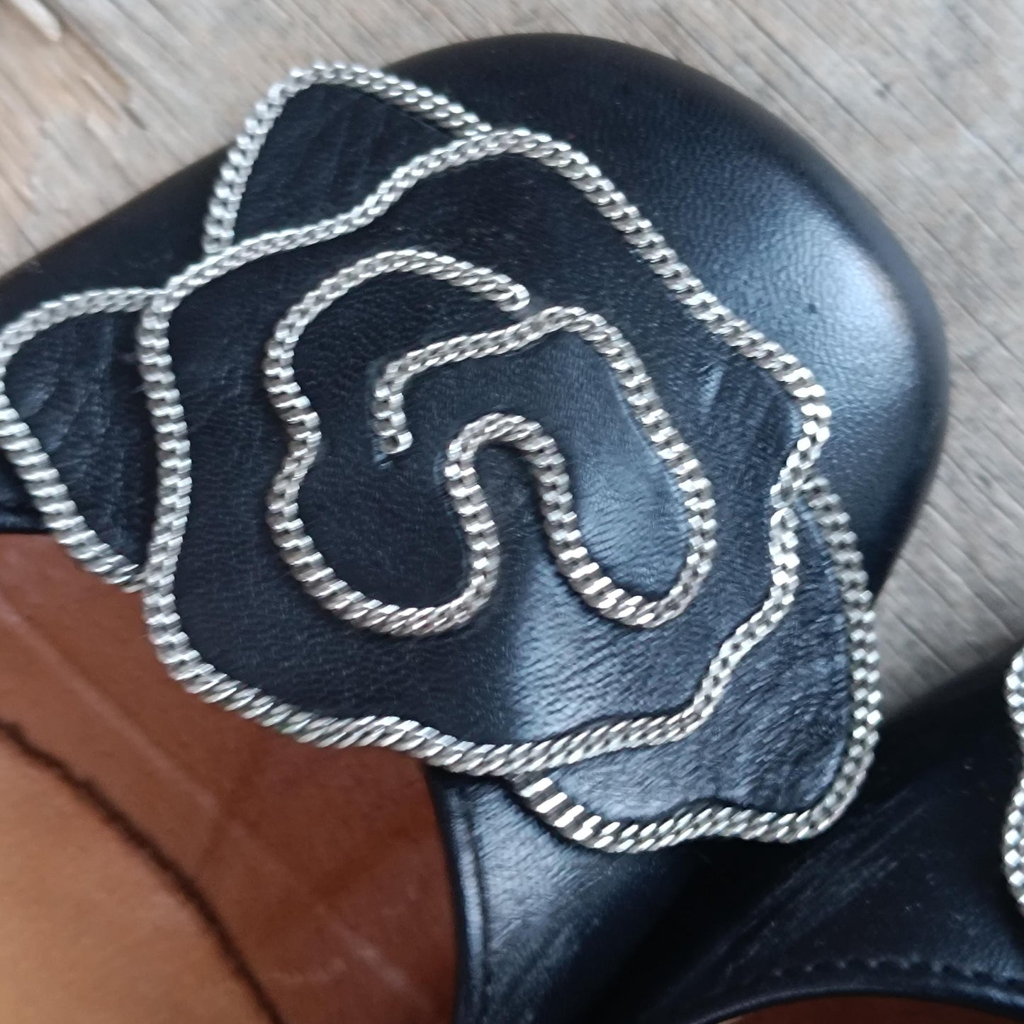 Vintage Gabor Black Leather Ballet Flats with Rose Appliqué – Size 3.5 UK – Elegant Retro Slip-On Shoes for Women