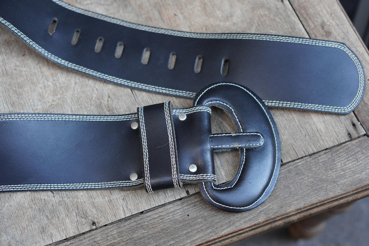 Y2K Wide Black Leather Cinch Belt: Oversized Buckle, White Stitch