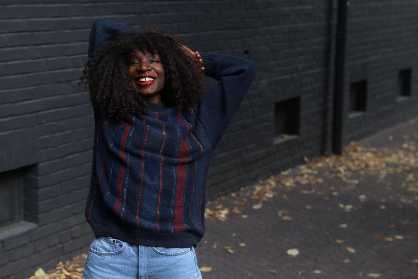 Vintage 90s Navy Blue Sweater – Cozy Stripes Argyle Pullover, Textured Knit, Unisex Retro Jumper