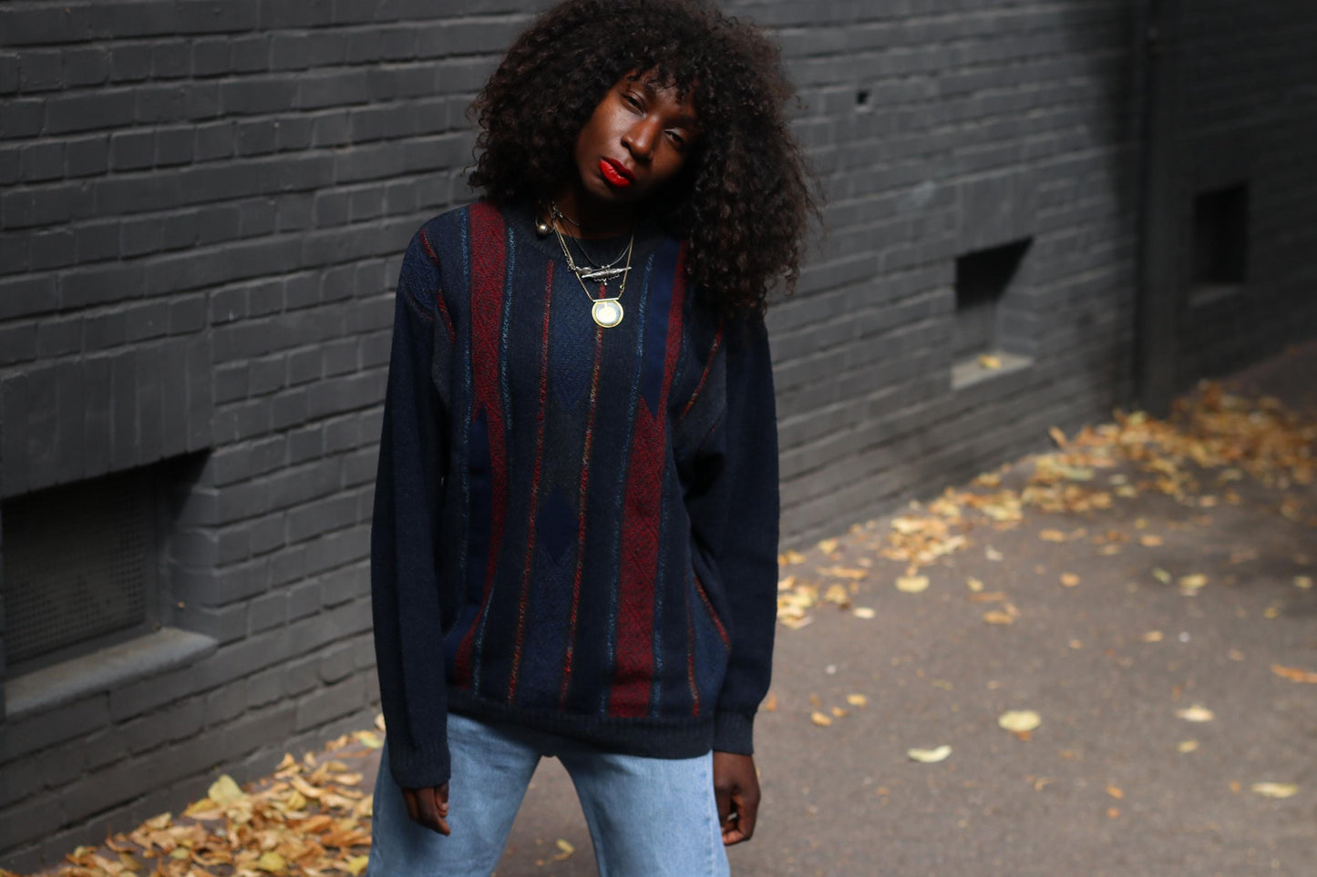 Vintage 90s Navy Blue Sweater – Cozy Stripes Argyle Pullover, Textured Knit, Unisex Retro Jumper