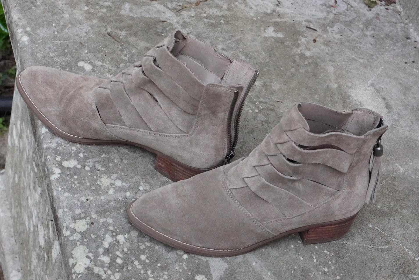 Volatile Suede Ankle Boots; Vintage Taupe Woven Cutout Heel Zipper Western Booties US 6.5