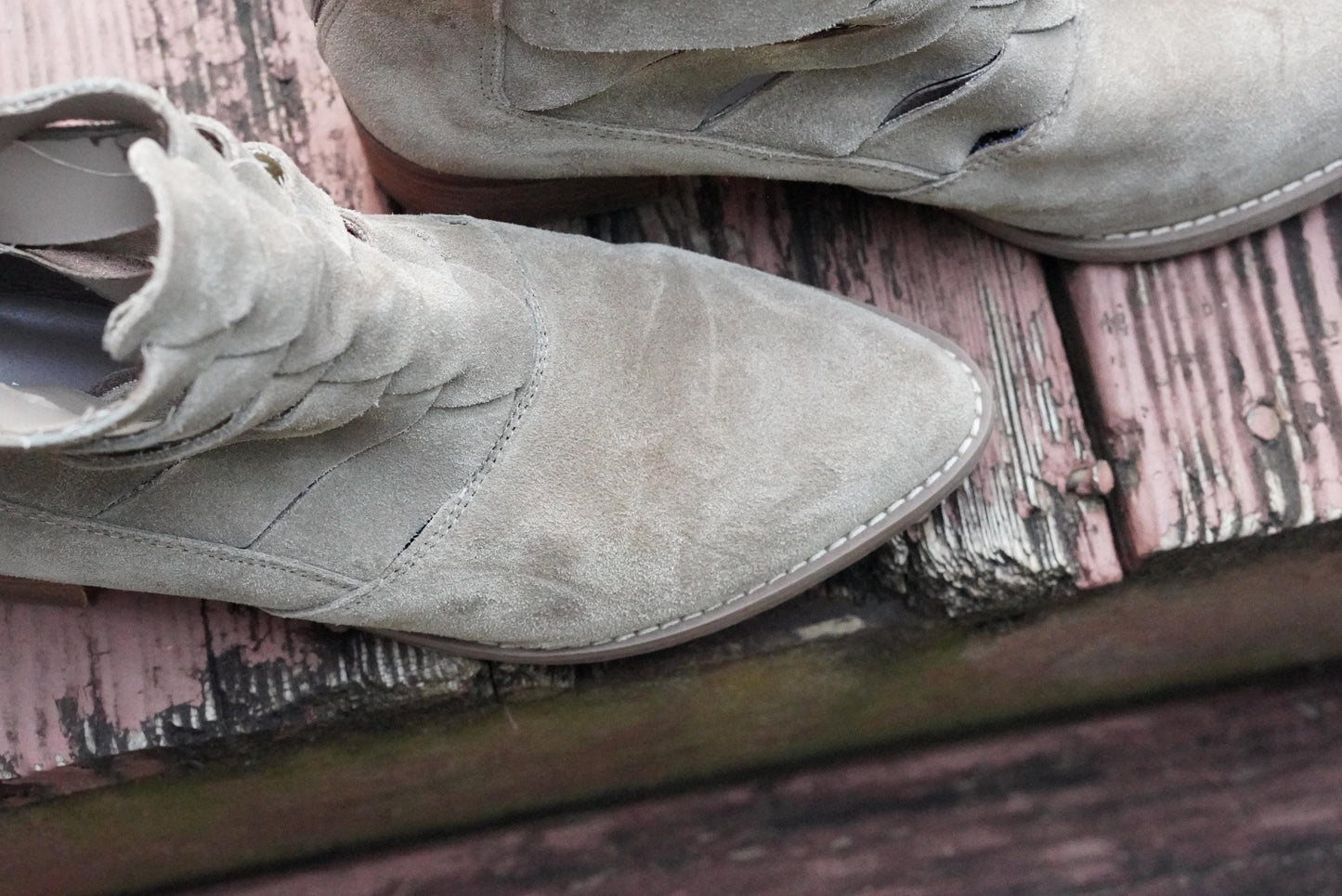 Volatile Suede Ankle Boots; Vintage Taupe Woven Cutout Heel Zipper Western Booties US 6.5