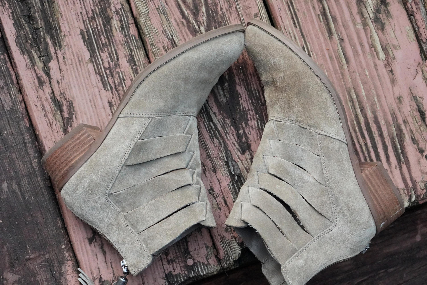Volatile Suede Ankle Boots; Vintage Taupe Woven Cutout Heel Zipper Western Booties US 6.5