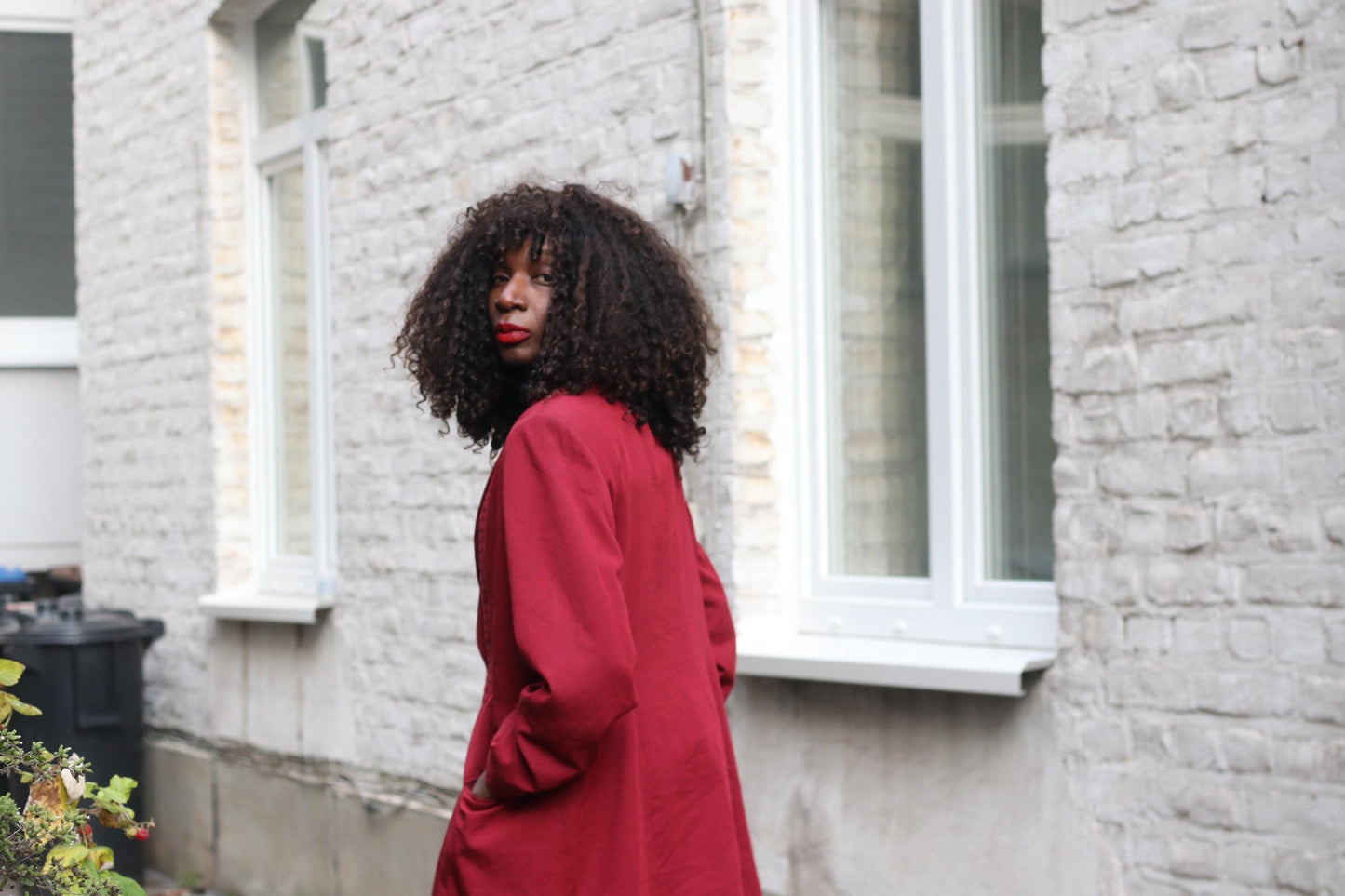 80s Red Blazer| Vintage Women's Blazer with Pleated Details| Minimalist Chic Long Sleeved Blazer